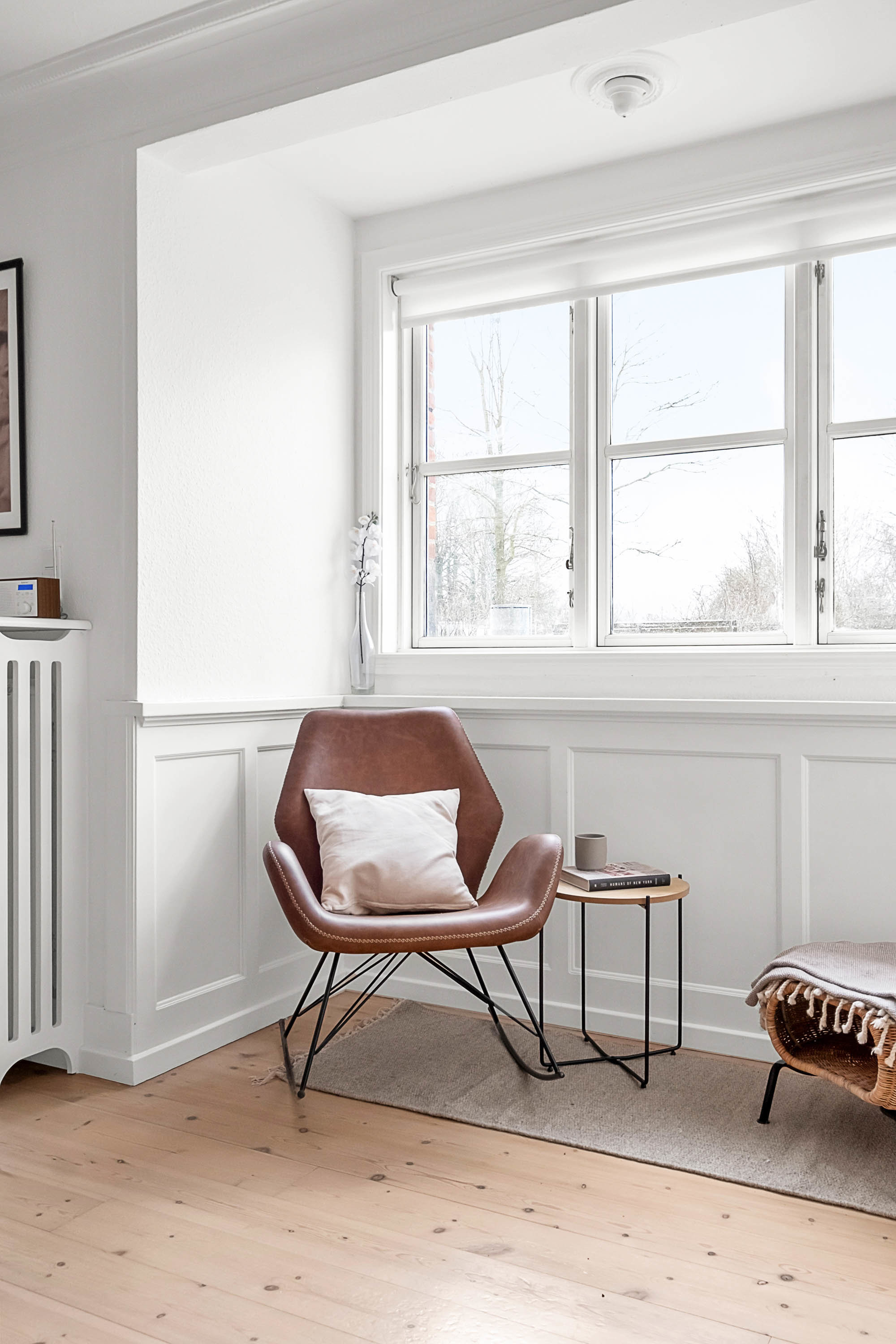 Fremhævet stue billede i fuldskærmstilstand. Billede af Stadion Allé 33, kld.., 8000 Aarhus C