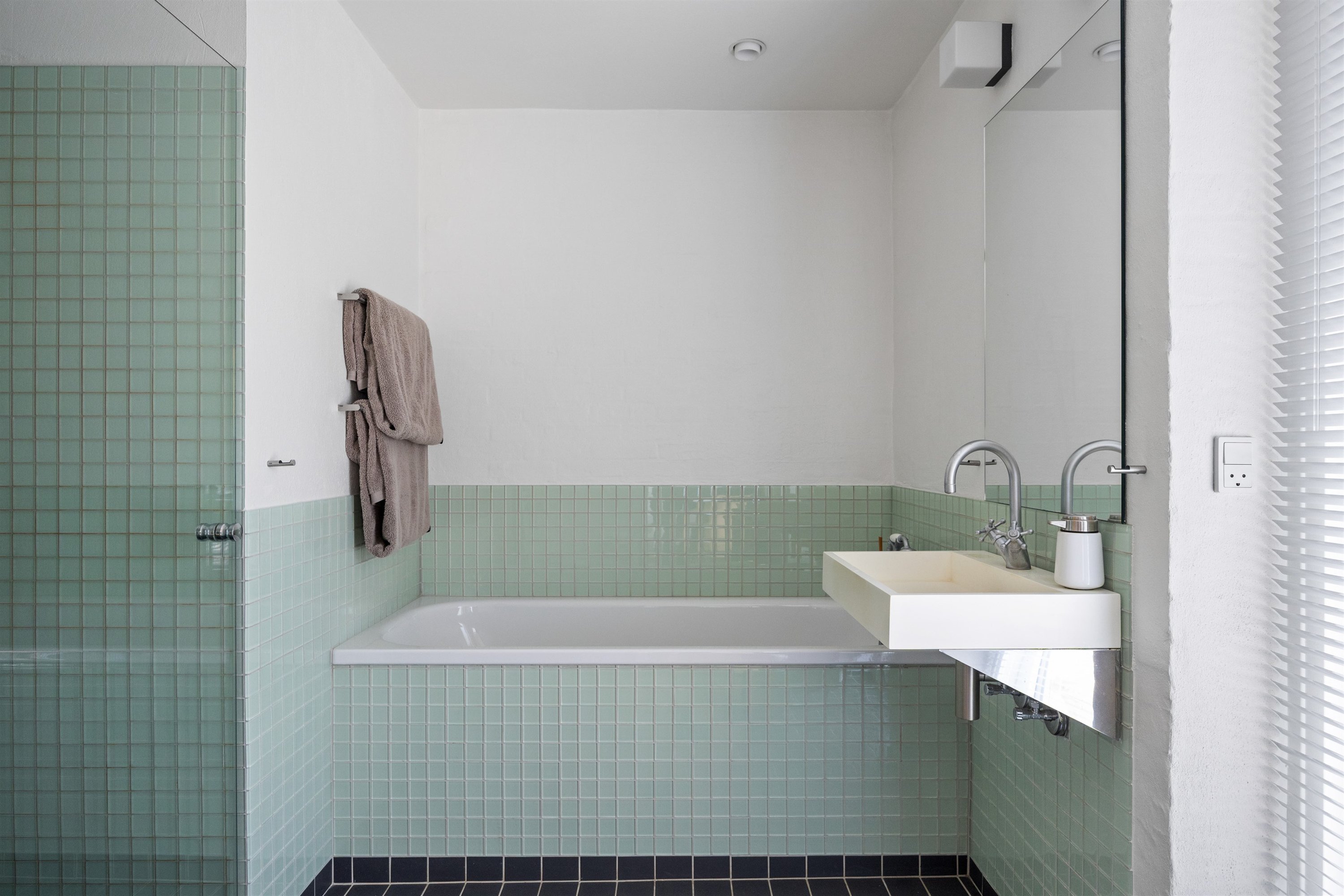 Fremhævet andet billede i fuldskærmstilstand. Billede af Ermelundsvej 112B, 2820 Gentofte