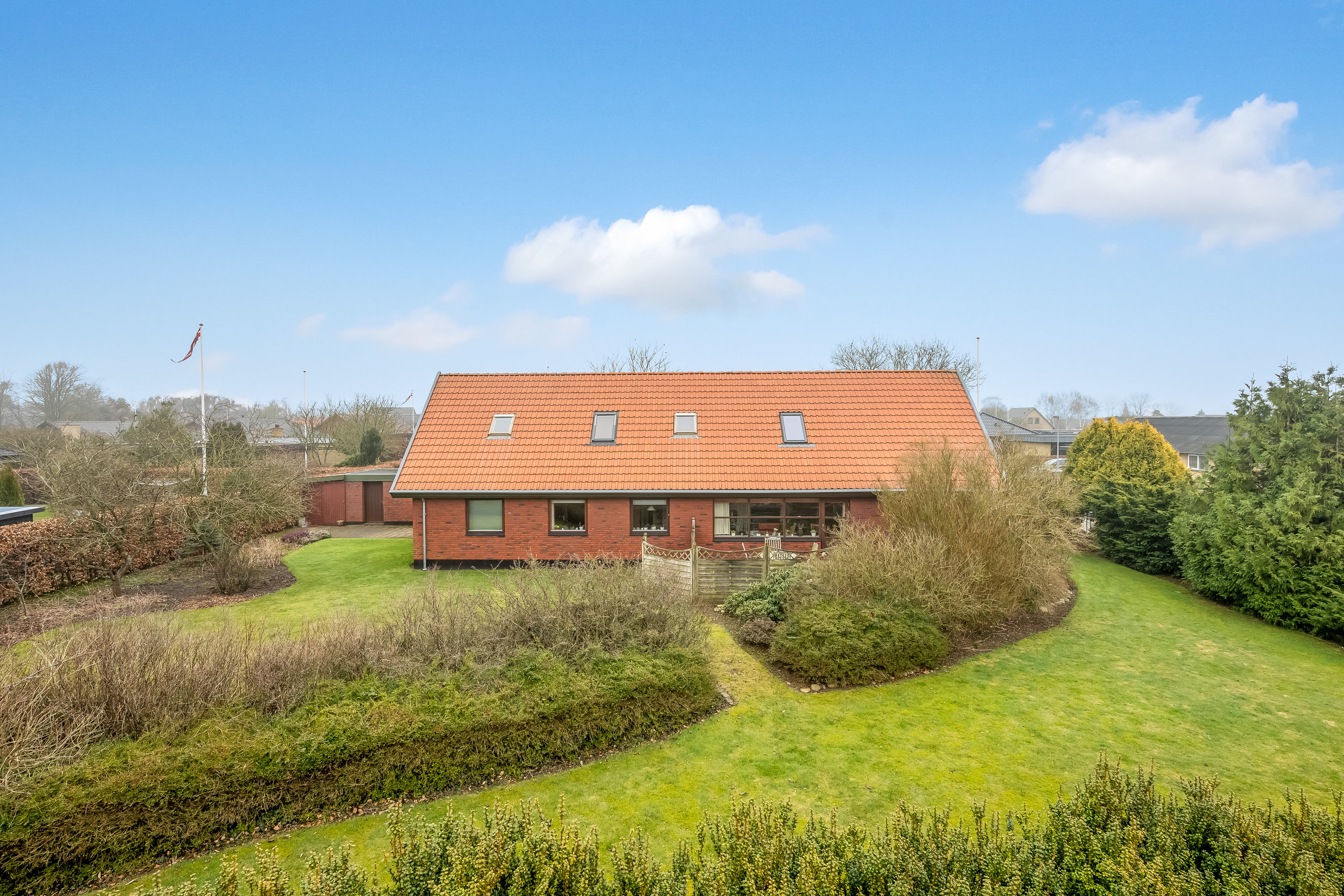 Fremhævet facade billede i fuldskærmstilstand. Billede af Christian Richardts Vej 1, 6800 Varde