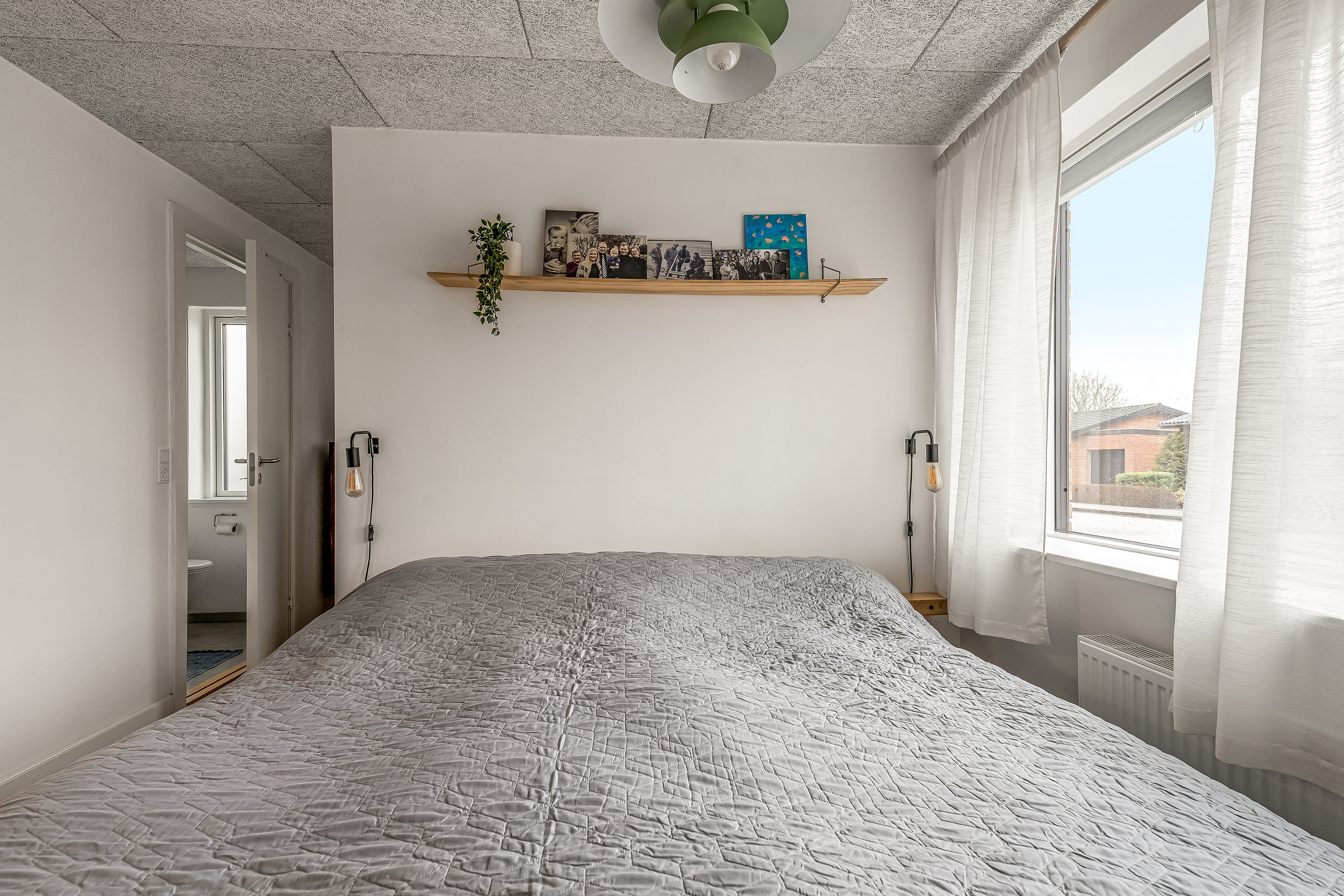 Fremhævet soveværelse billede i fuldskærmstilstand. Billede af Baunevej 6, Tjørring, 7400 Herning