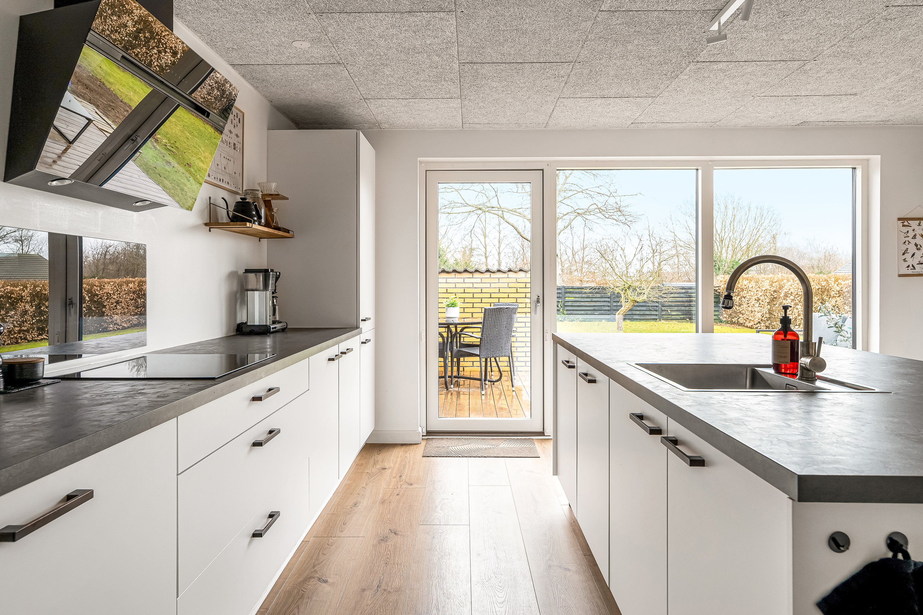 Fremhævet køkken alrum billede i fuldskærmstilstand. Billede af Baunevej 6, Tjørring, 7400 Herning