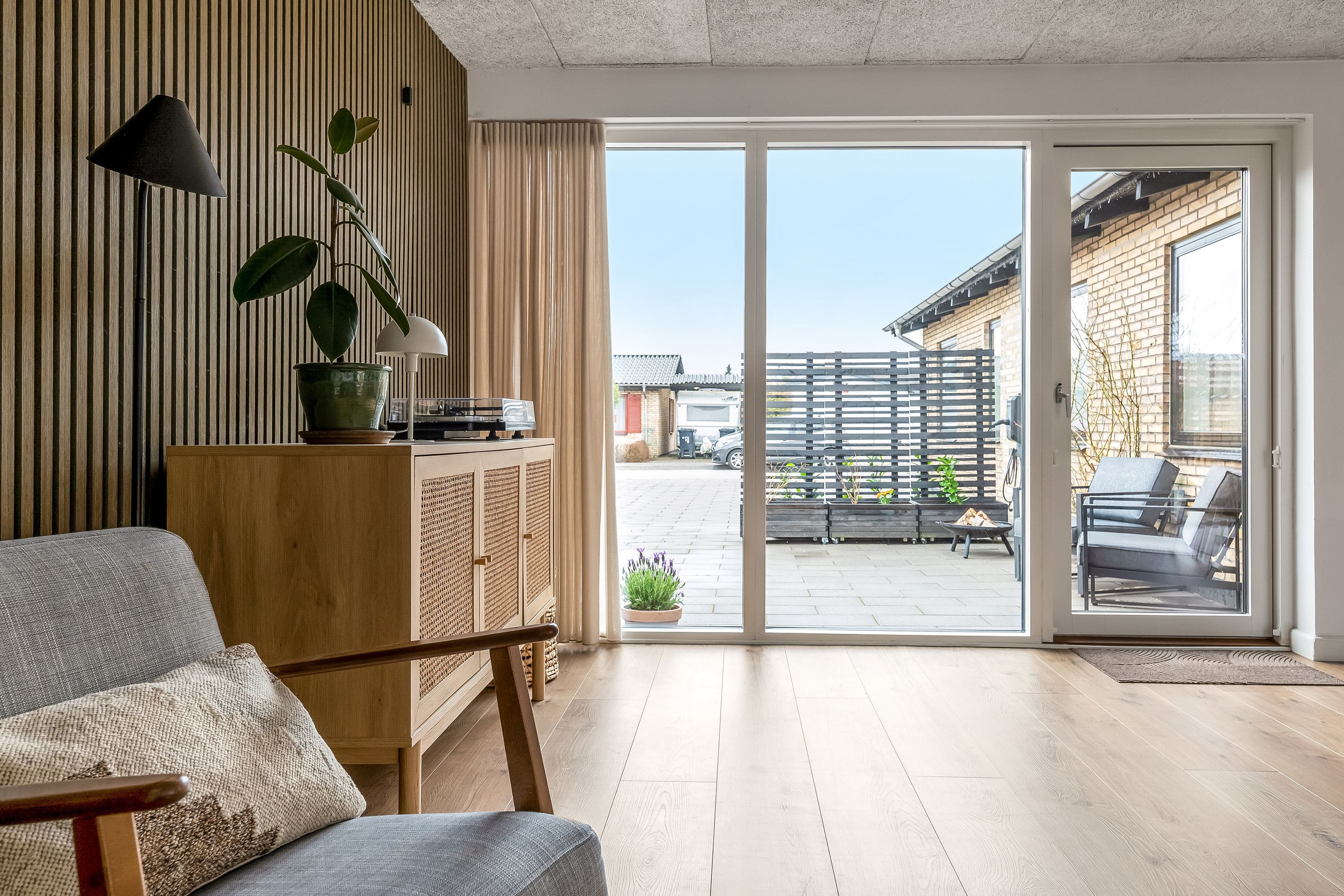 Fremhævet stue billede i fuldskærmstilstand. Billede af Baunevej 6, Tjørring, 7400 Herning