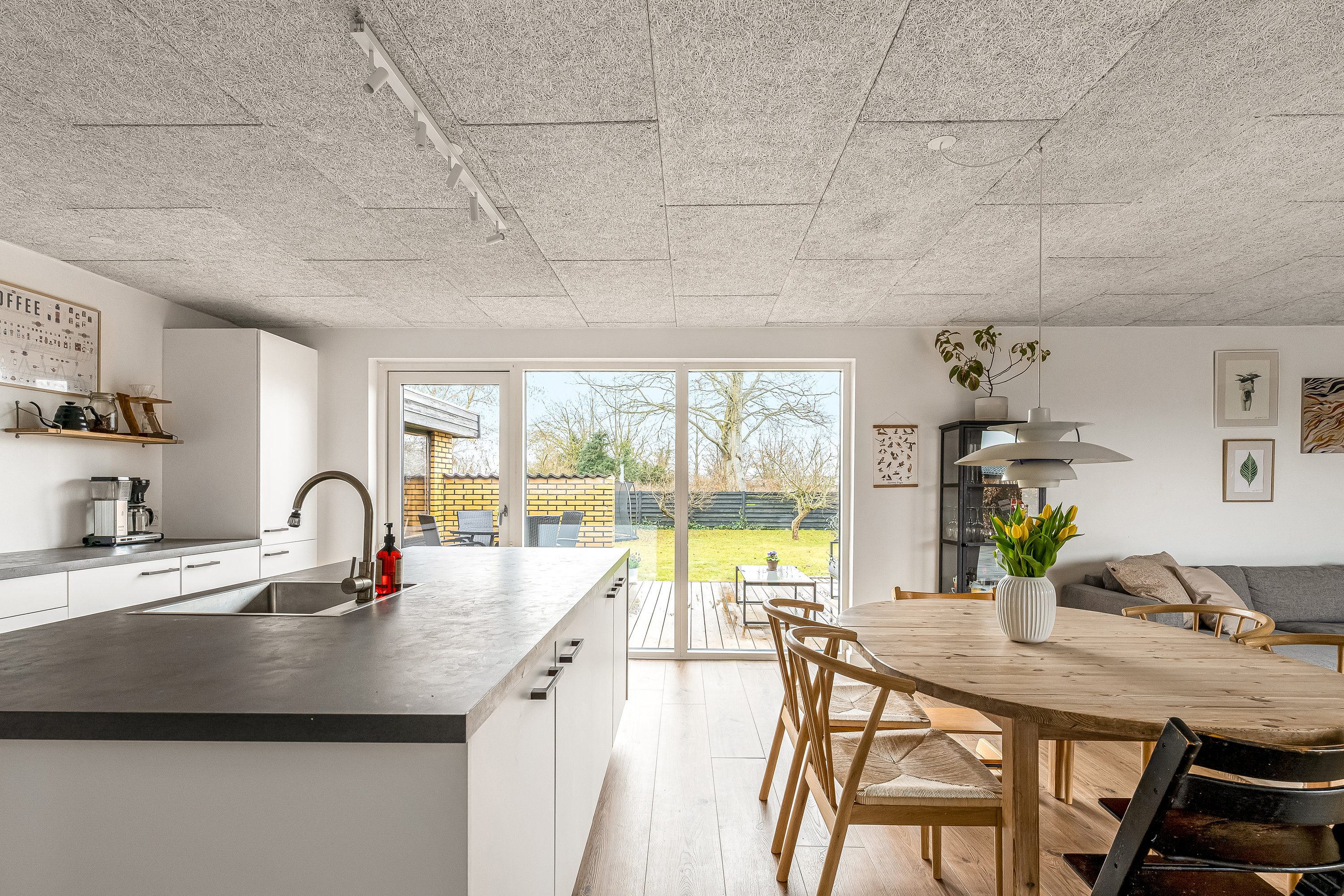 Fremhævet køkken alrum billede i fuldskærmstilstand. Billede af Baunevej 6, Tjørring, 7400 Herning