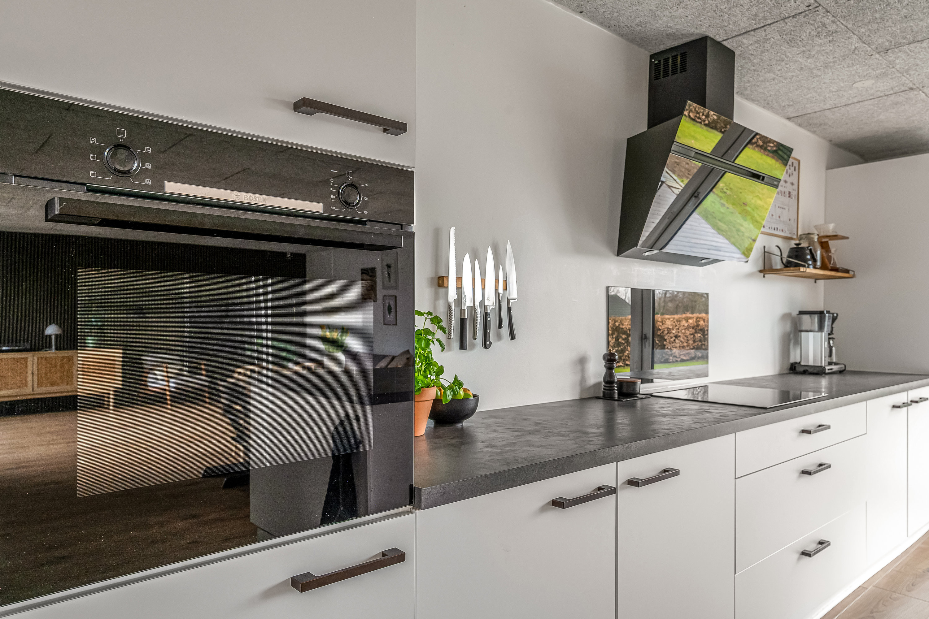 Fremhævet køkken alrum billede i fuldskærmstilstand. Billede af Baunevej 6, Tjørring, 7400 Herning