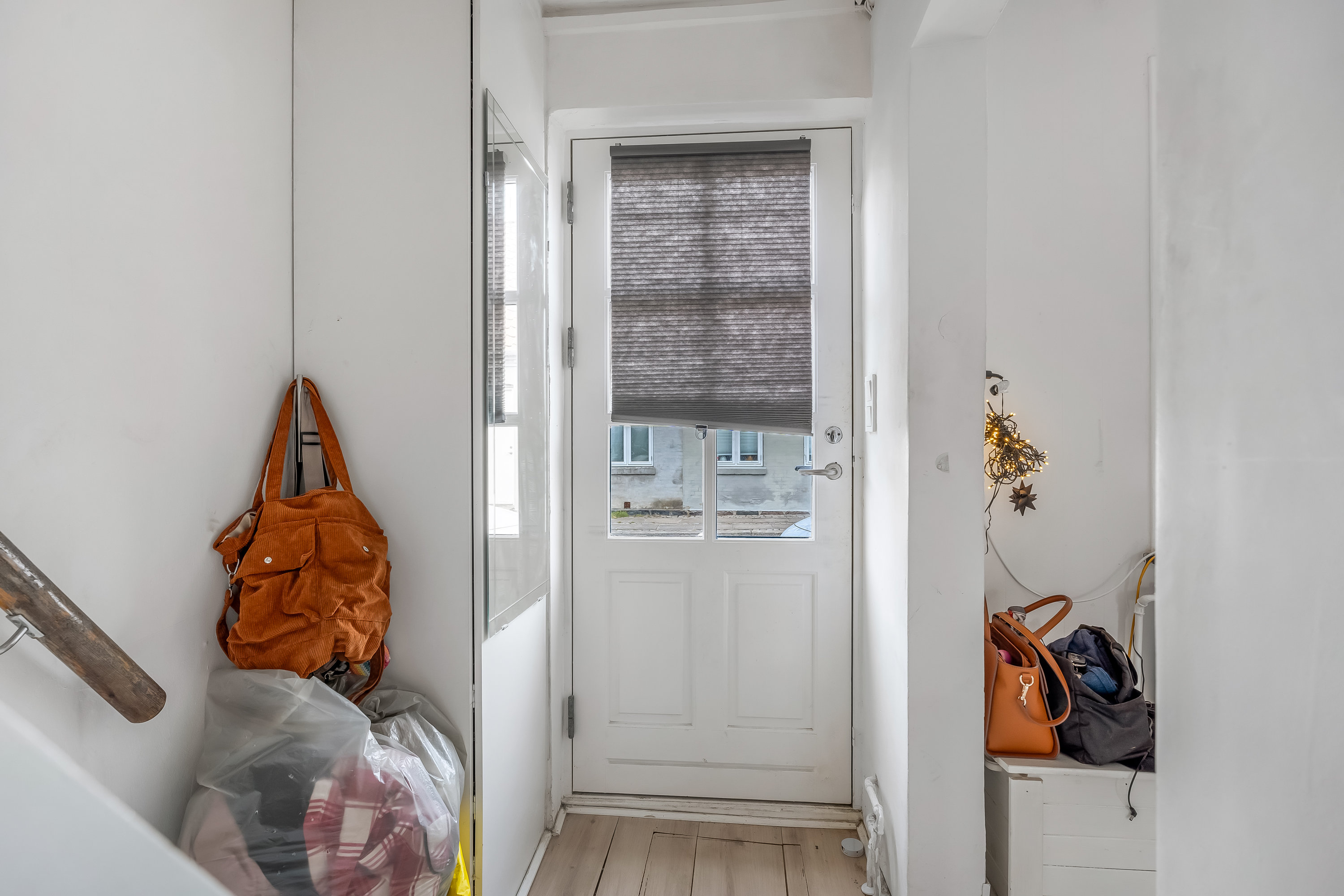 Fremhævet gang billede i fuldskærmstilstand. Billede af Frederiksgade 1, 4800 Nykøbing F