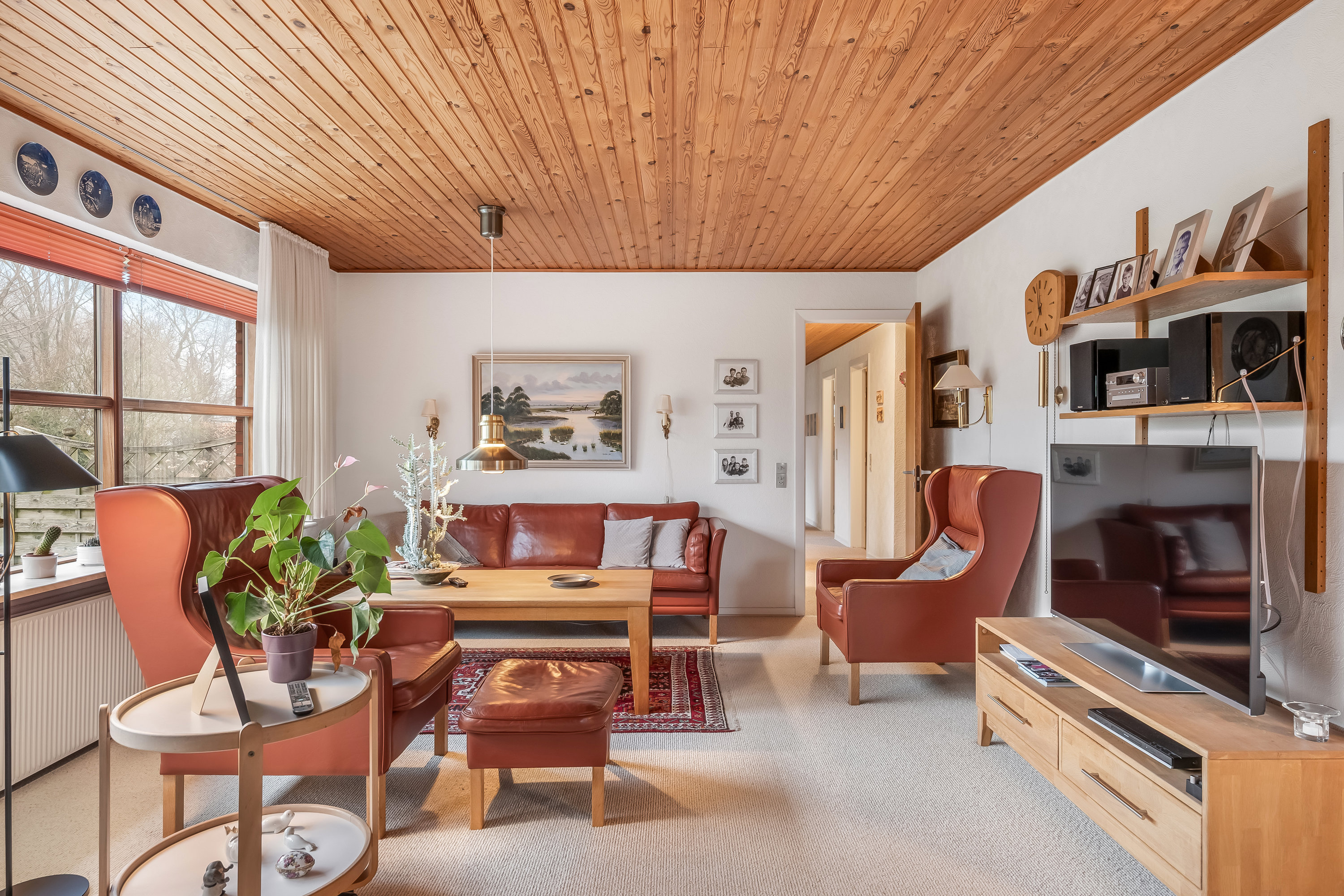 Fremhævet stue billede i fuldskærmstilstand. Billede af Christian Richardts Vej 1, 6800 Varde