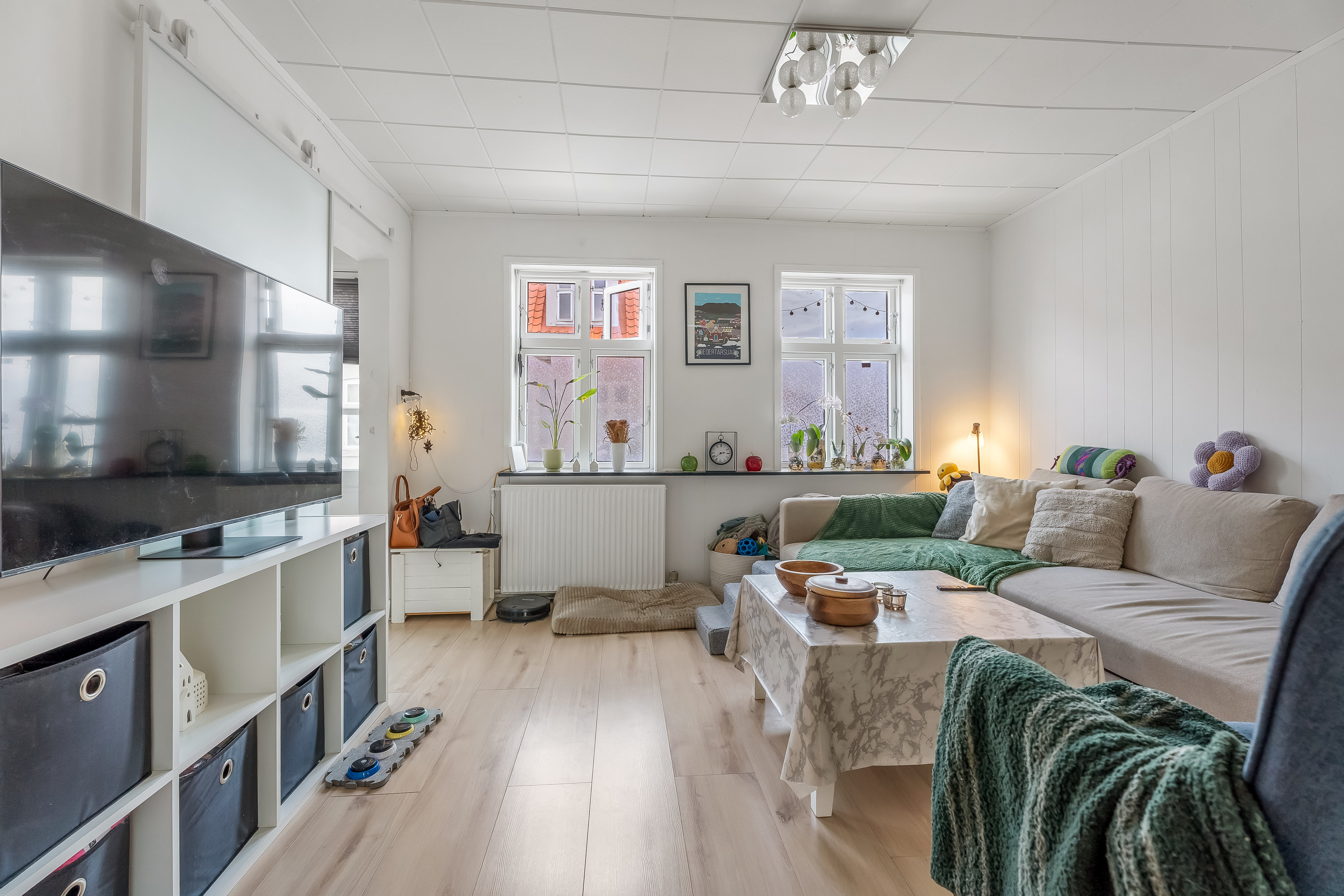 Fremhævet stue billede i fuldskærmstilstand. Billede af Frederiksgade 1, 4800 Nykøbing F