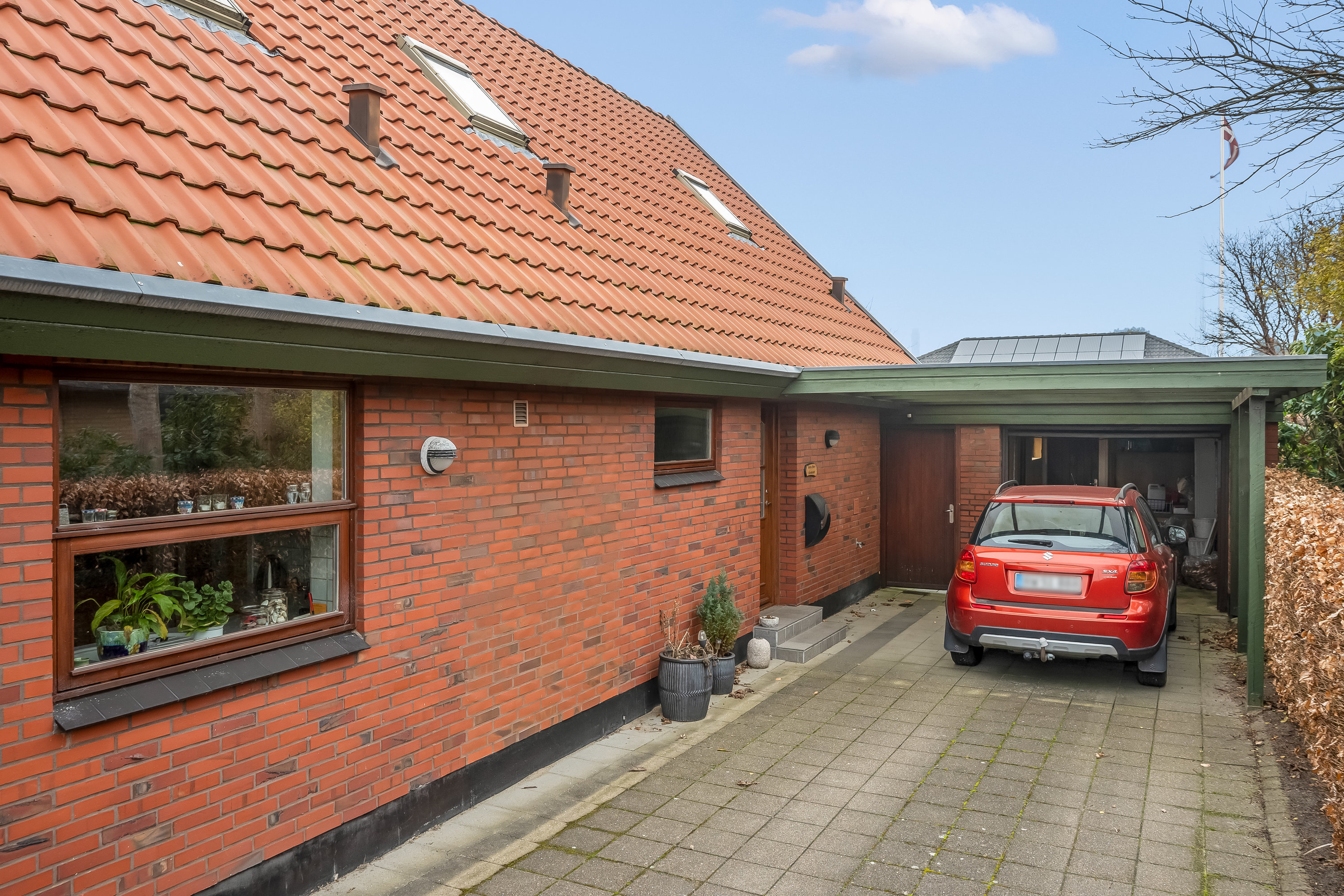 Fremhævet facade billede i fuldskærmstilstand. Billede af Christian Richardts Vej 1, 6800 Varde