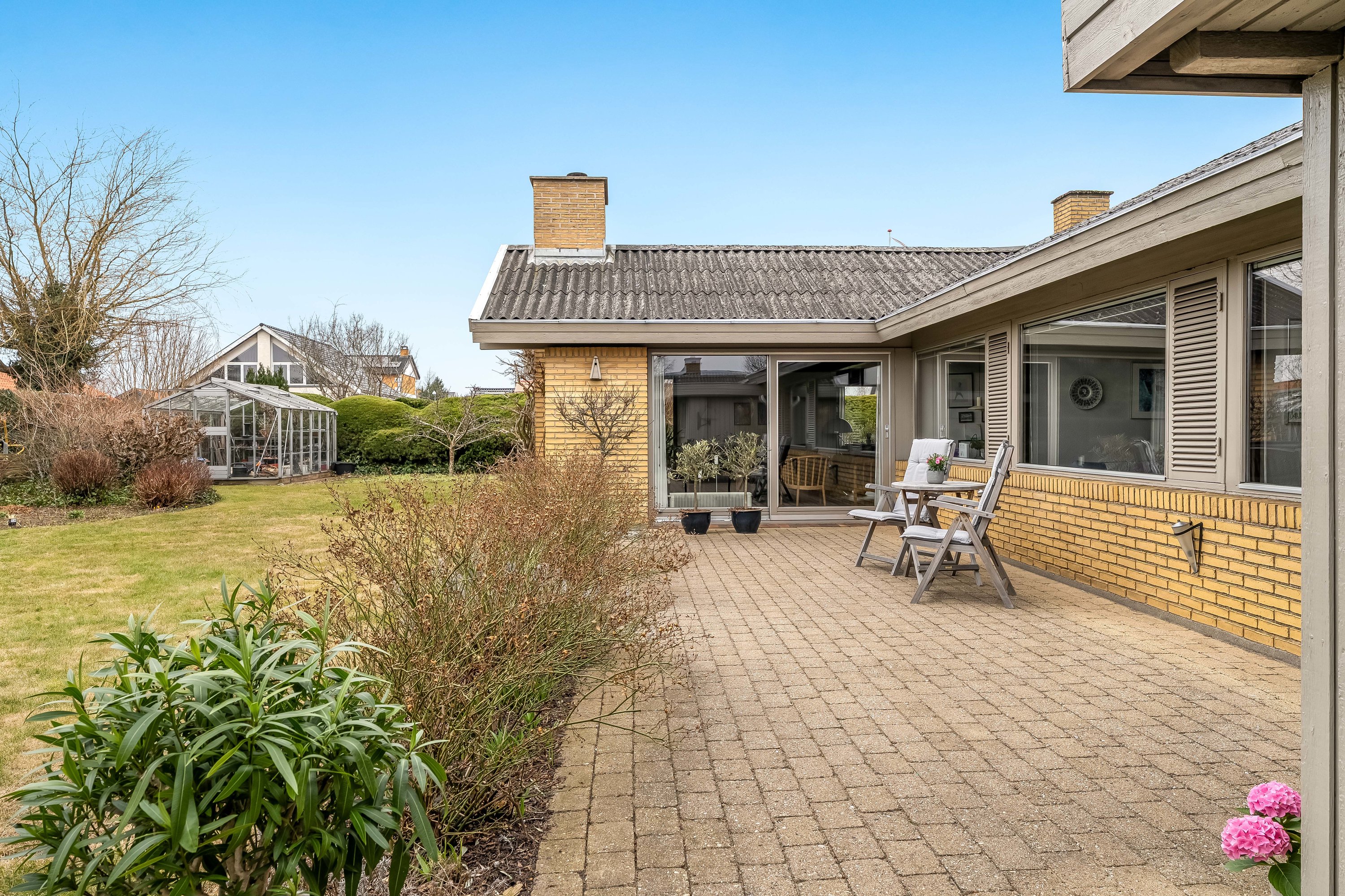 Fremhævet terrasse billede i fuldskærmstilstand. Billede af Kingosvej 21, 3400 Hillerød