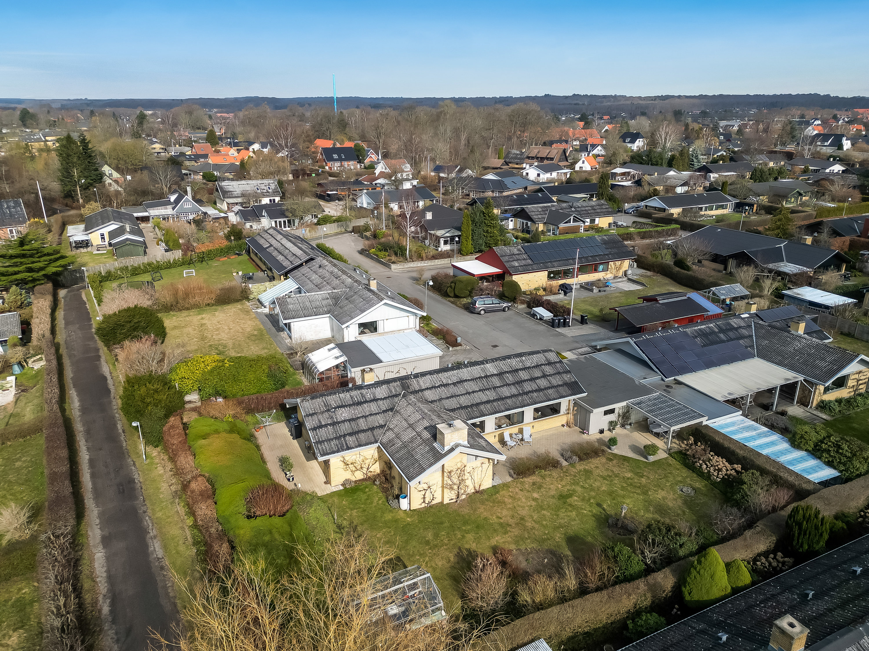Fremhævet luftfoto billede i fuldskærmstilstand. Billede af Kingosvej 21, 3400 Hillerød