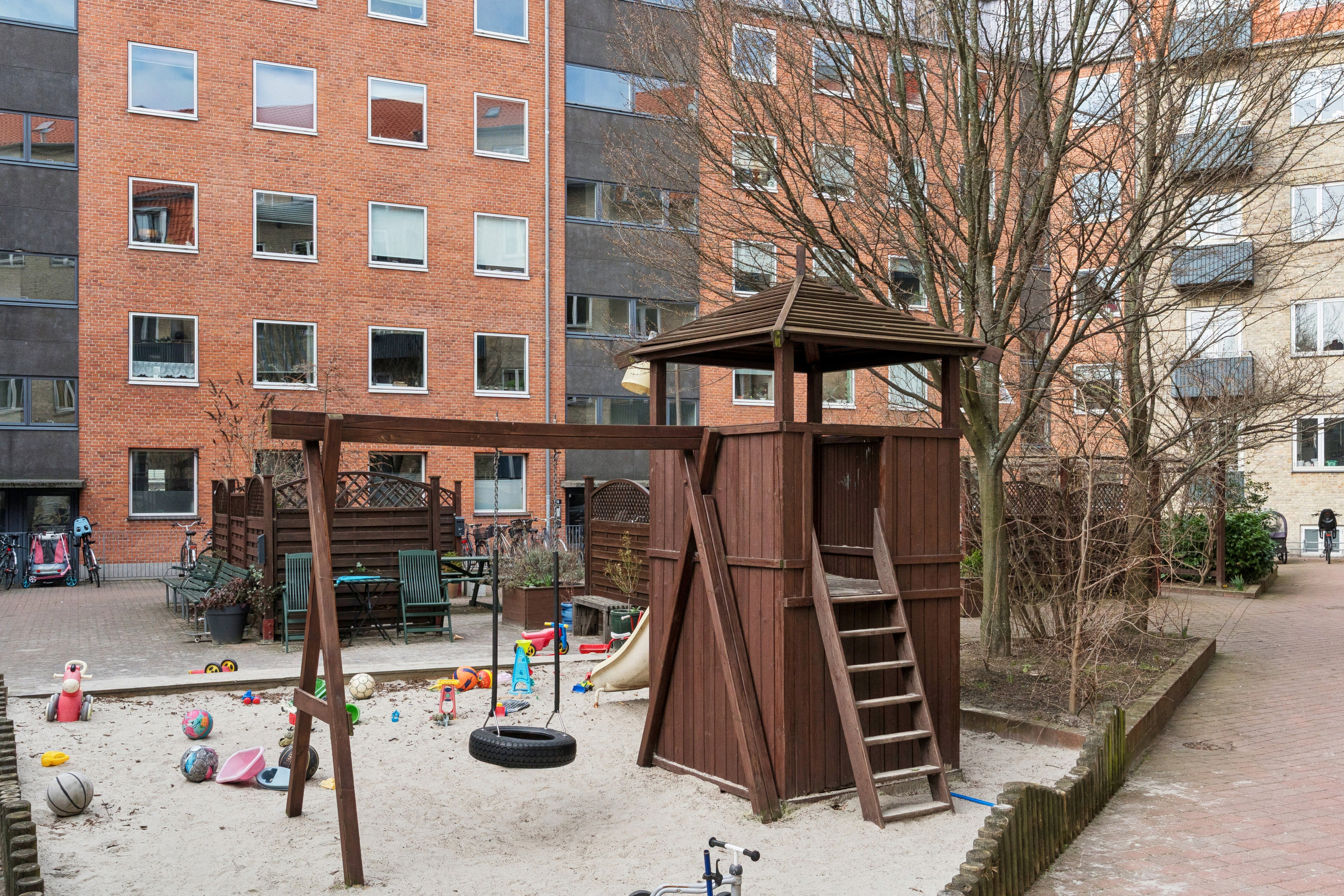 Fremhævet andet billede i fuldskærmstilstand. Billede af Lange-Müllers Gade 21, 4. tv., 2100 København Ø