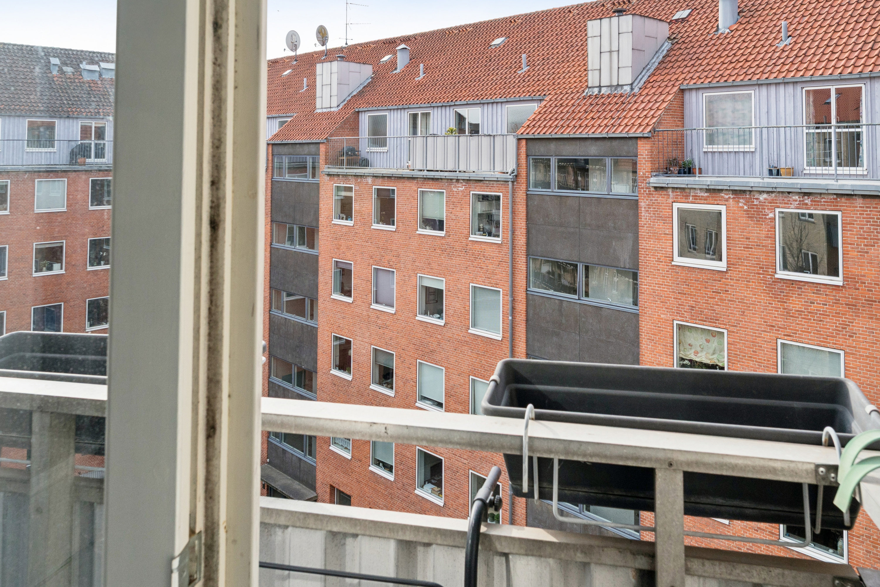 Fremhævet andet billede i fuldskærmstilstand. Billede af Lange-Müllers Gade 21, 4. tv., 2100 København Ø