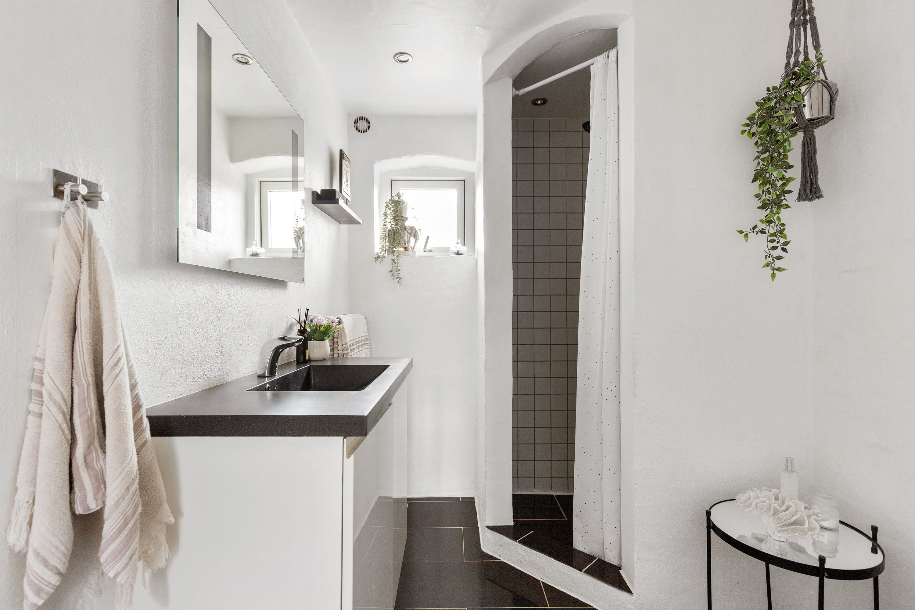 Fremhævet badeværelse billede i fuldskærmstilstand. Billede af Frilandsvej 86, 9800 Hjørring