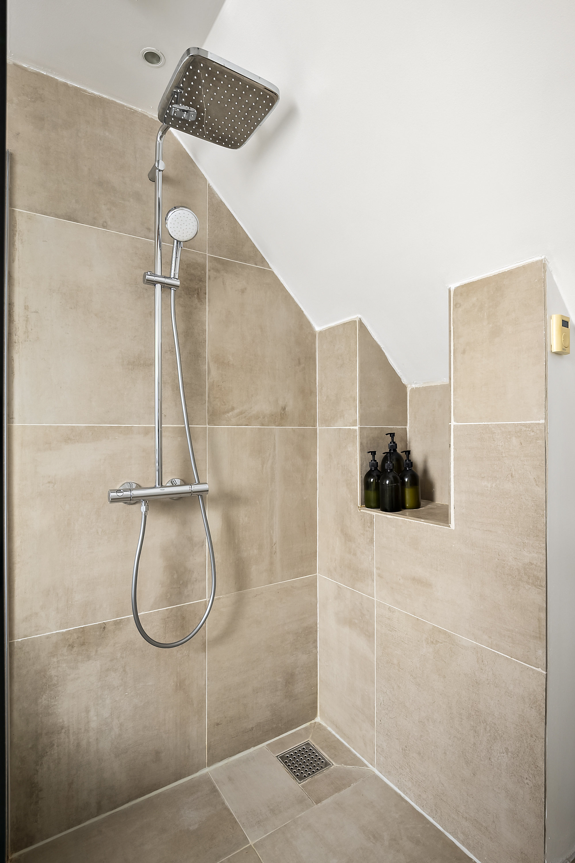 Fremhævet badeværelse billede i fuldskærmstilstand. Billede af Langegade 21, 5000 Odense C