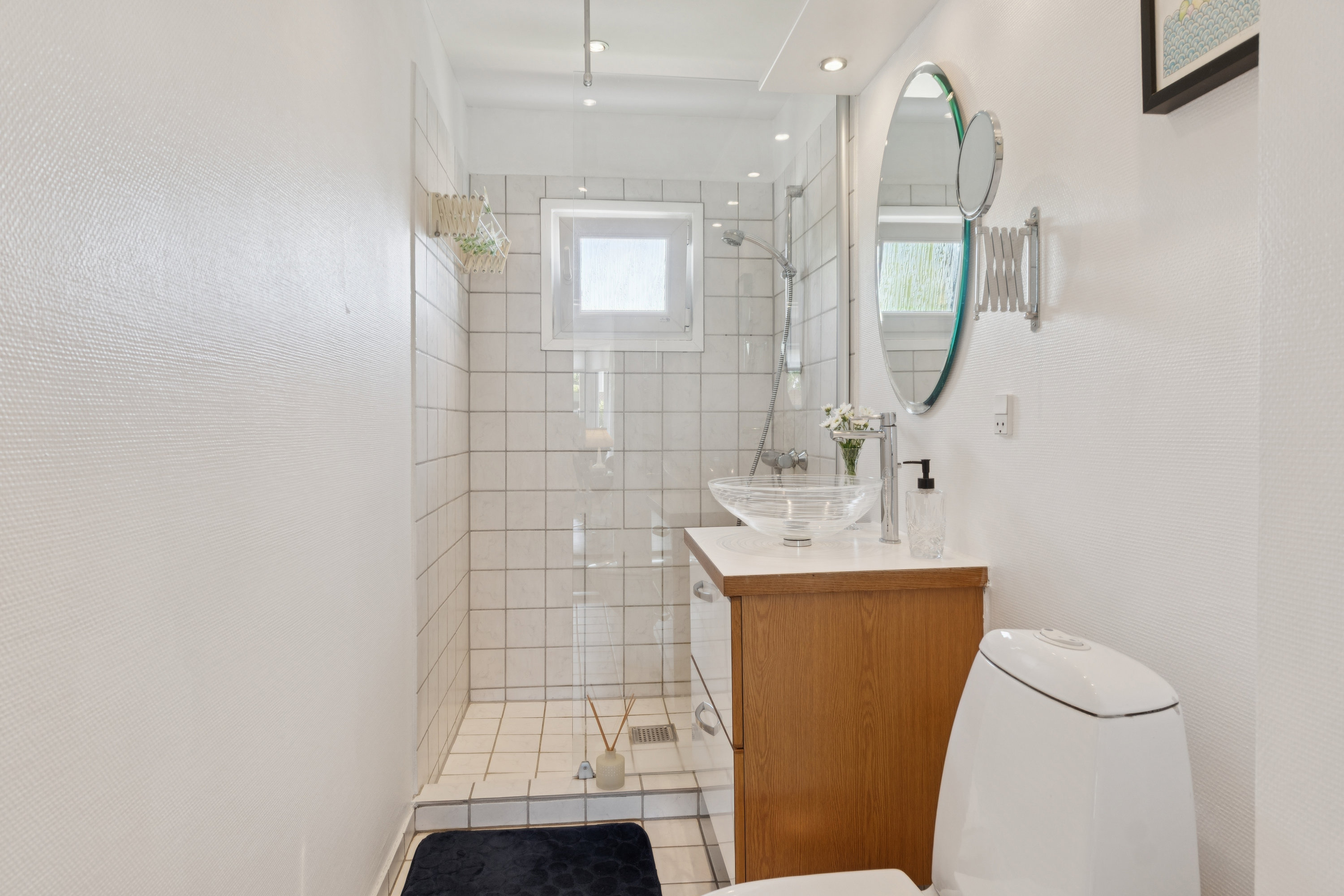 Fremhævet badeværelse billede i fuldskærmstilstand. Billede af Snerlevej 1, st.. tv., 9000 Aalborg