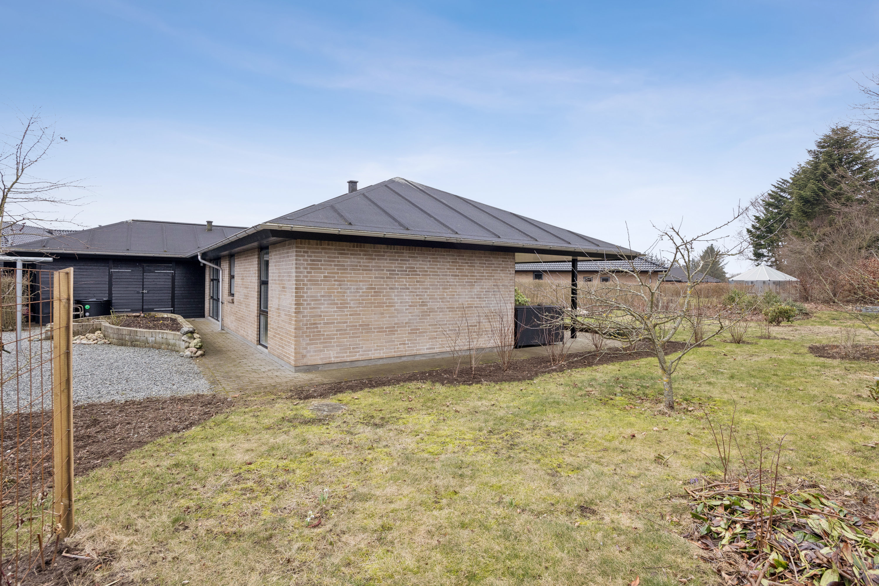 Fremhævet andet billede i fuldskærmstilstand. Billede af Tennisskoven 4, 9320 Hjallerup