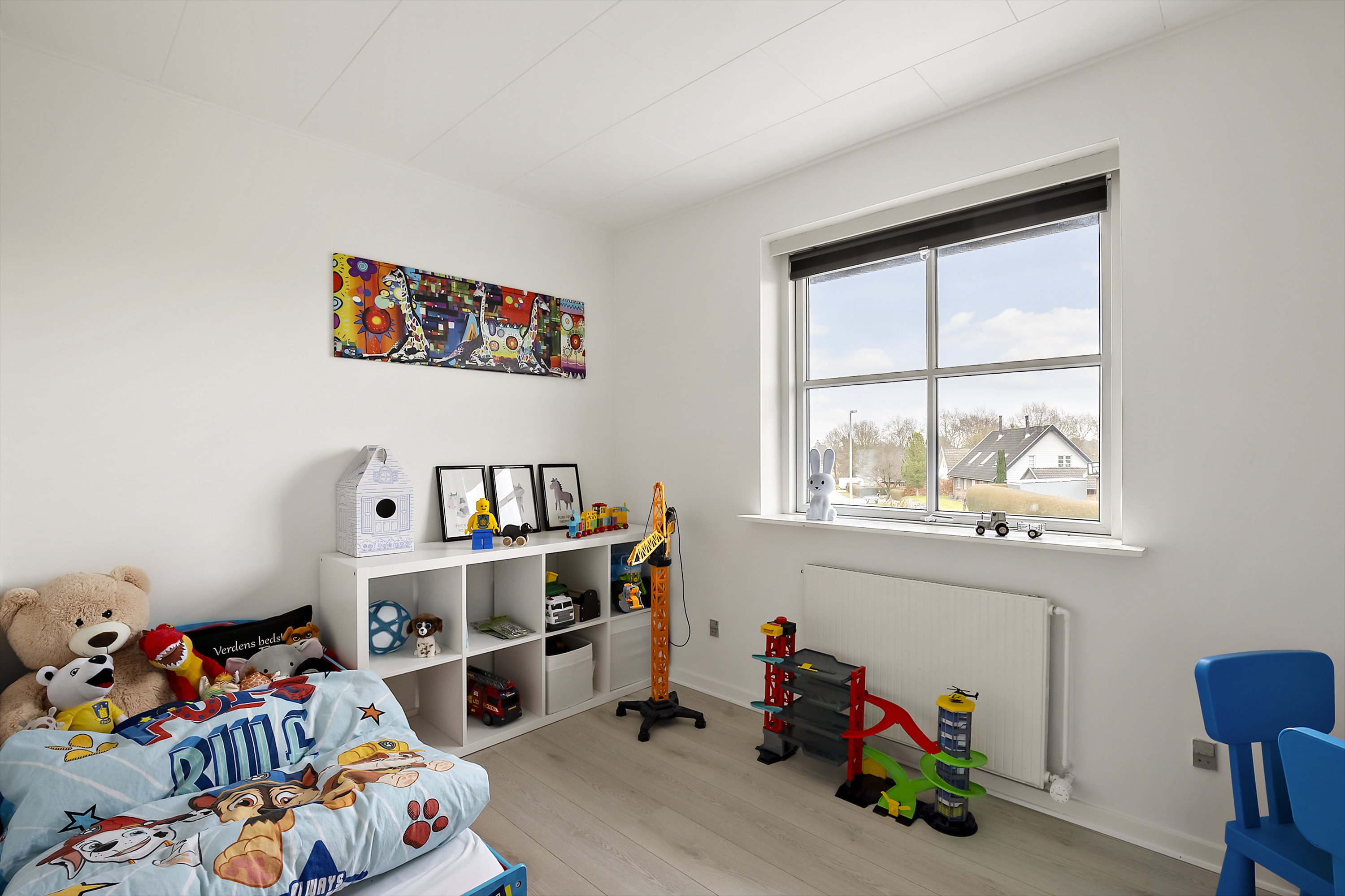 Fremhævet soveværelse billede i fuldskærmstilstand. Billede af Duedalen 56, 5240 Odense NØ