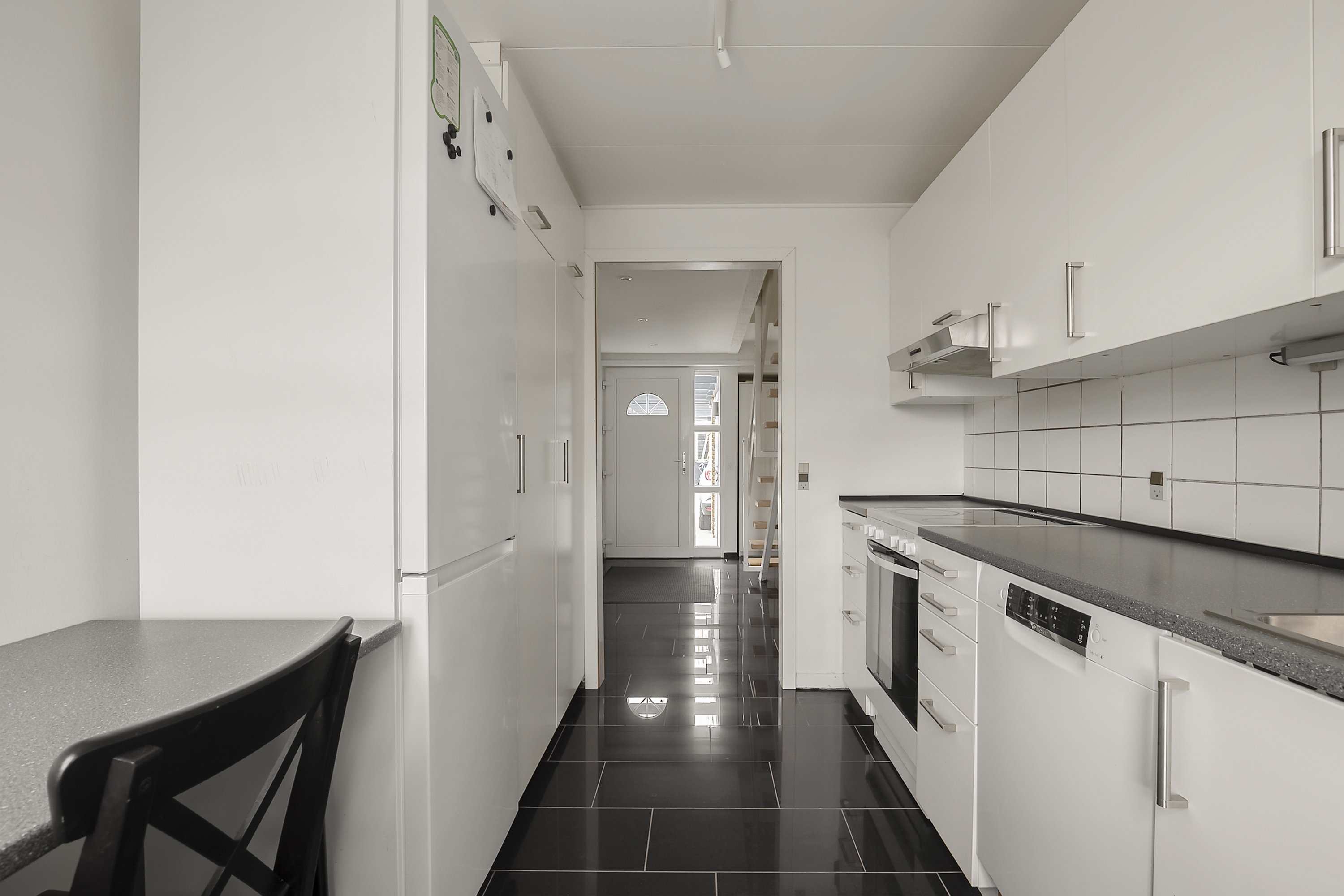 Fremhævet køkken billede i fuldskærmstilstand. Billede af Duedalen 56, 5240 Odense NØ