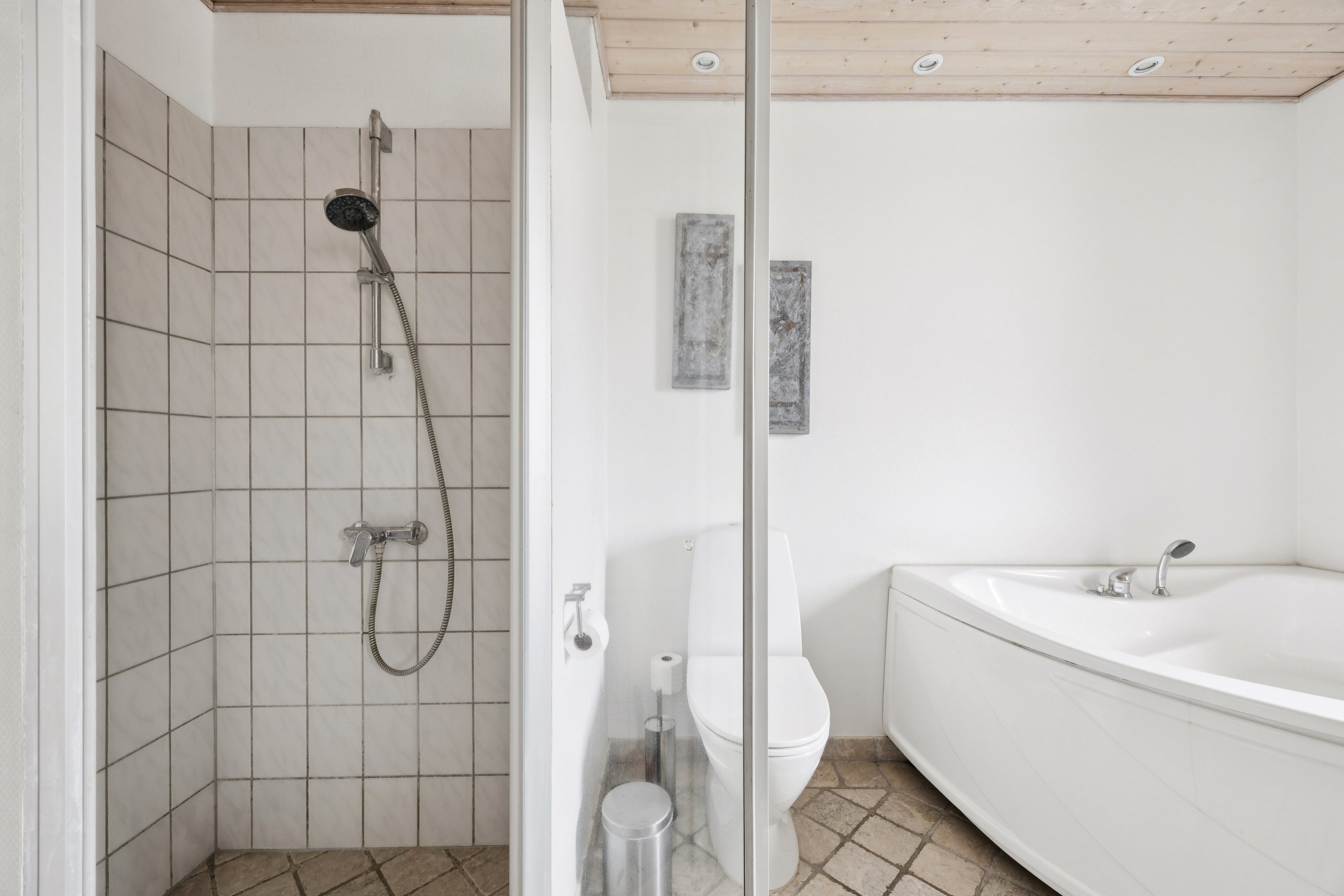 Fremhævet badeværelse billede i fuldskærmstilstand. Billede af Søagervej 16A, 2670 Greve