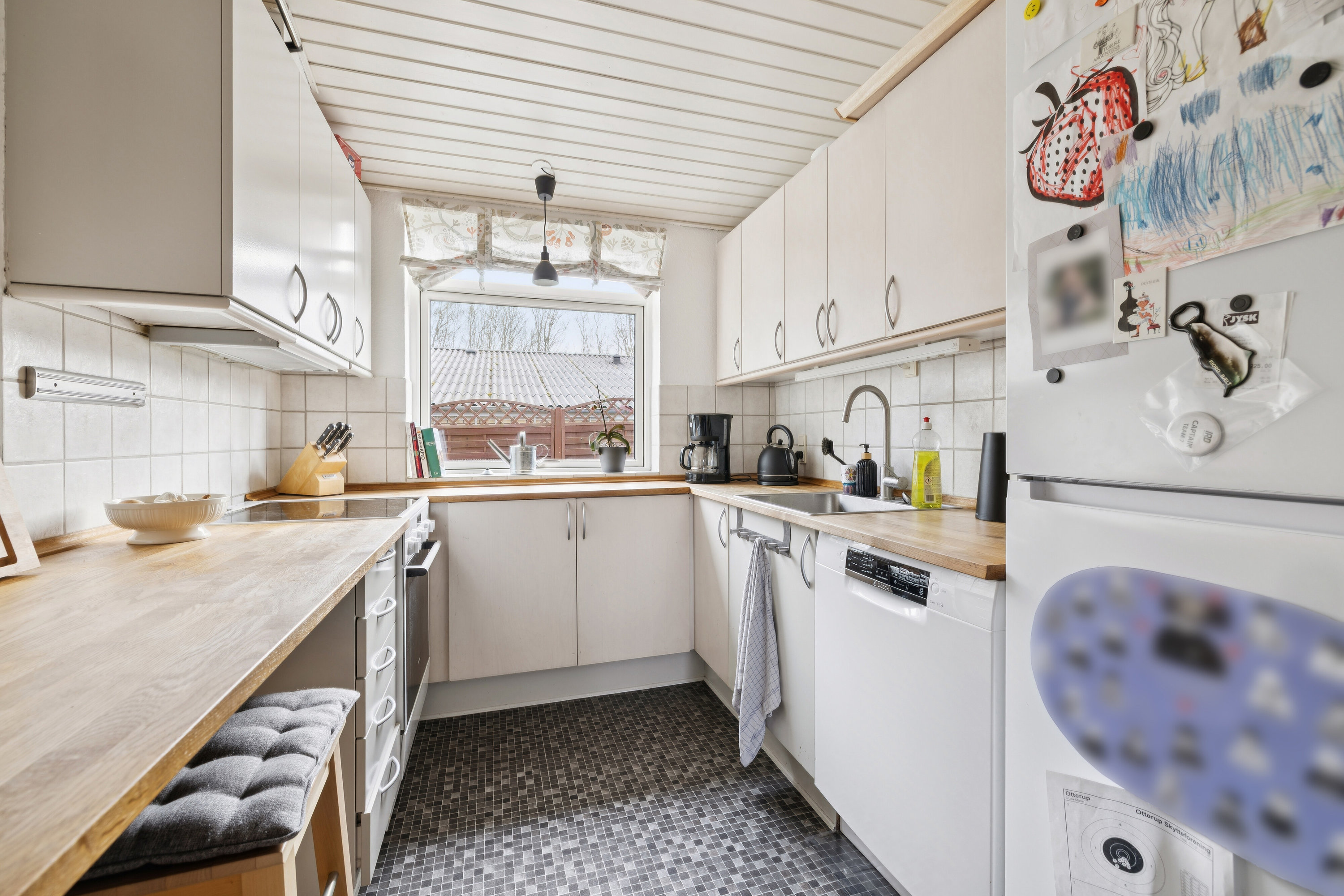 Fremhævet køkken billede i fuldskærmstilstand. Billede af Fasanvej 18, 5863 Ferritslev Fyn