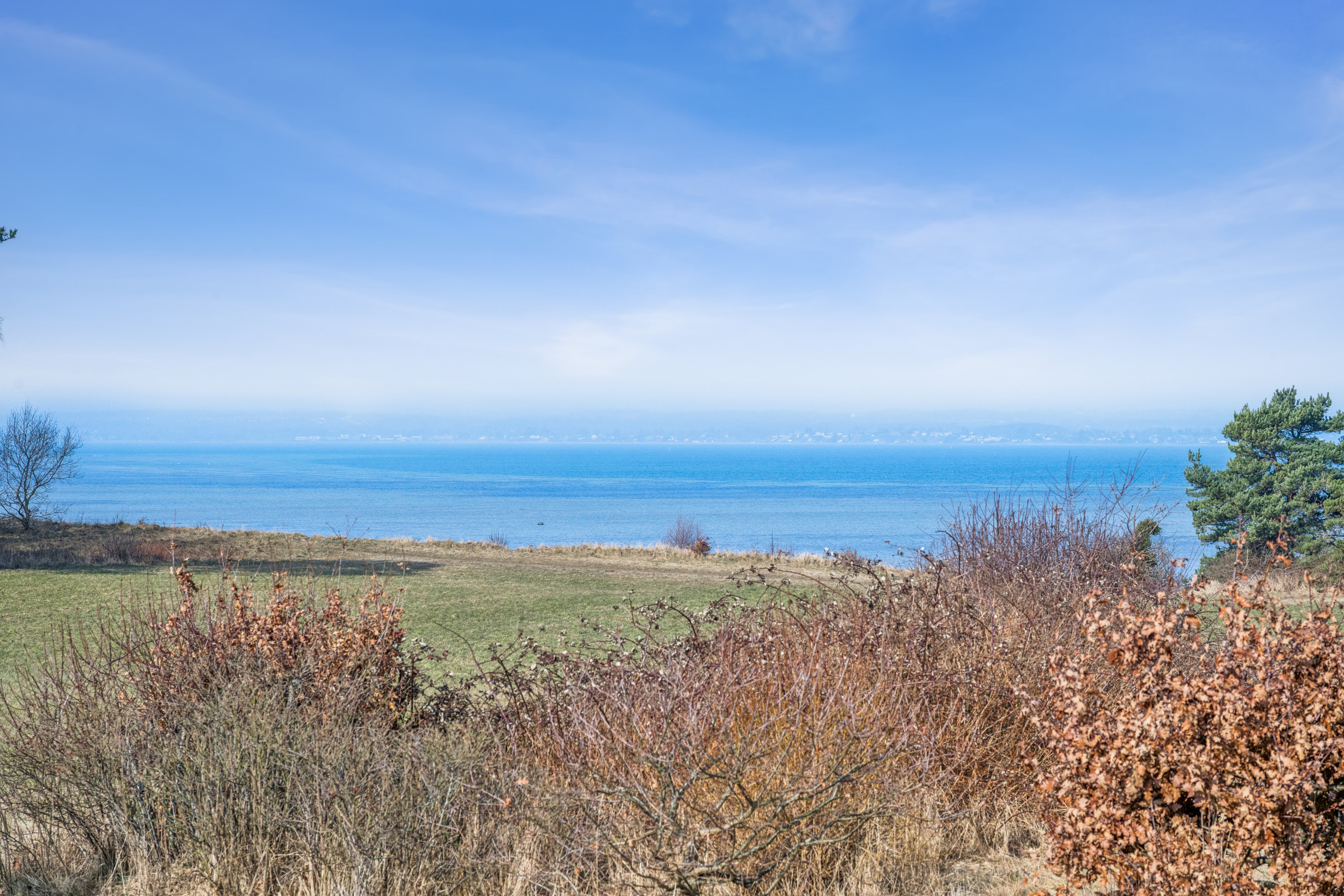 Fremhævet omgivelser billede i fuldskærmstilstand. Billede af Vestervang 6, Dejret Klit, 8420 Knebel