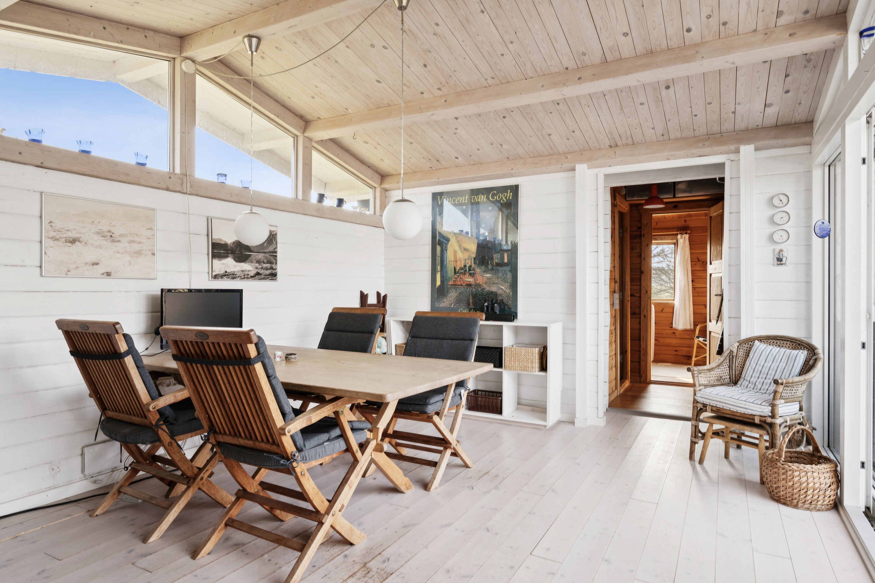 Fremhævet stue billede i fuldskærmstilstand. Billede af Vestervang 6, Dejret Klit, 8420 Knebel