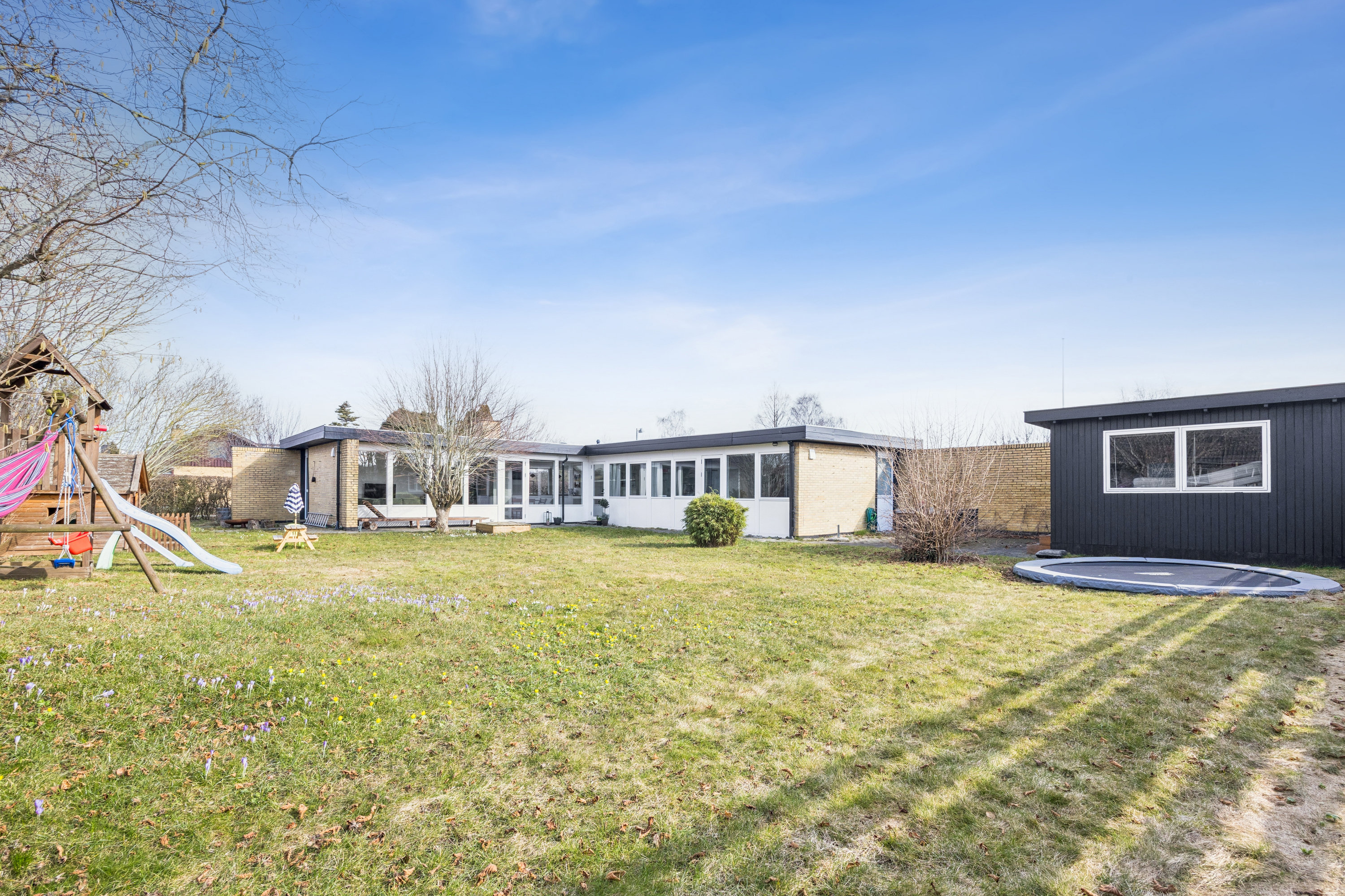 Fremhævet andet billede i fuldskærmstilstand. Billede af Nældebjerg Alle 32, 2670 Greve