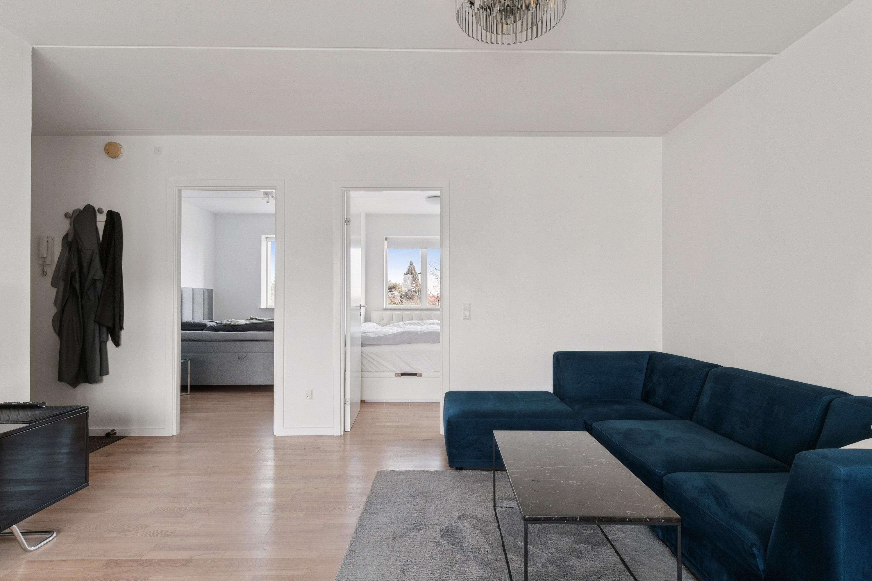 Fremhævet stue billede i fuldskærmstilstand. Billede af Englandsvej 270, 1. tv., 2770 Kastrup