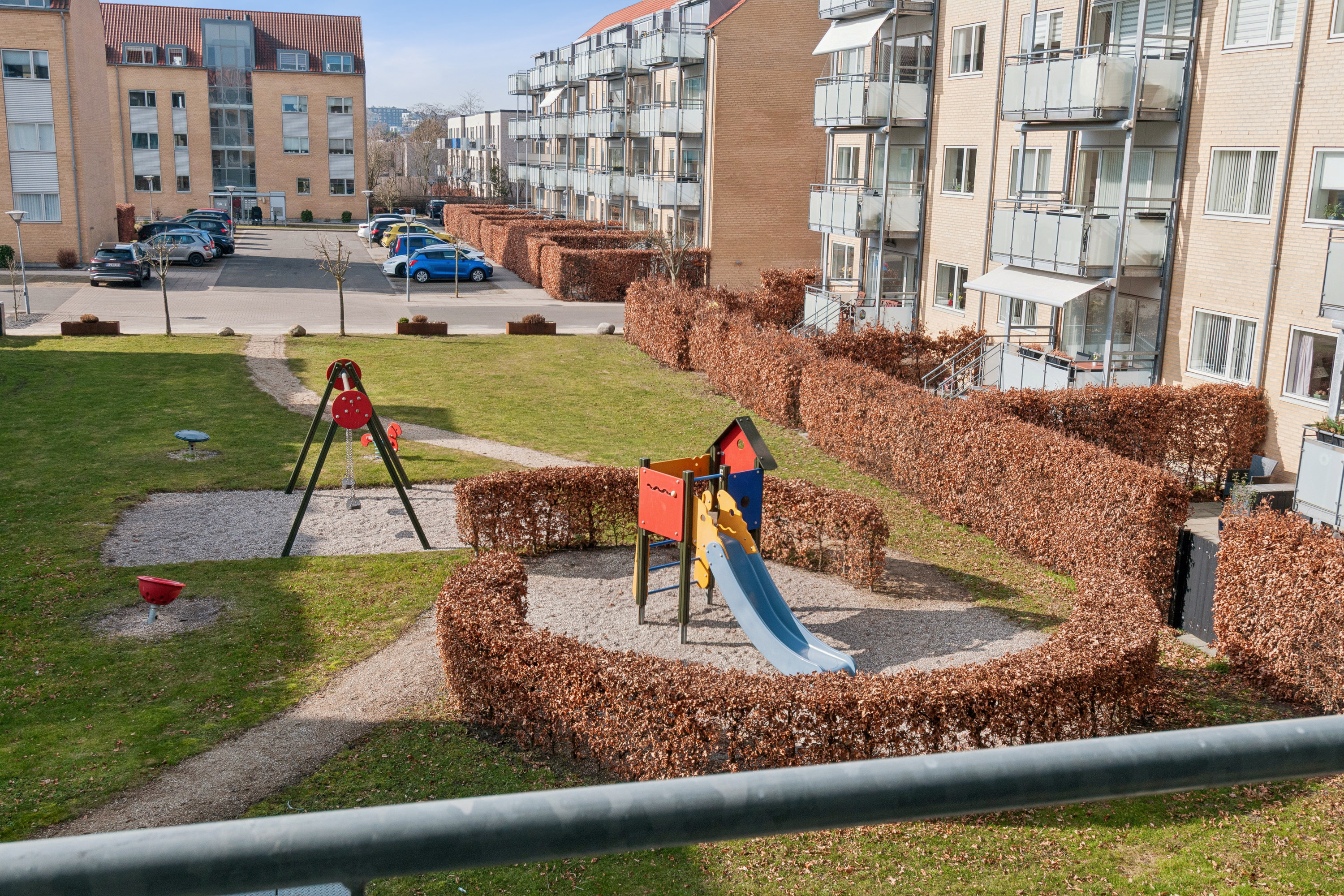 Fremhævet gårdmiljø billede i fuldskærmstilstand. Billede af Englandsvej 270, 1. tv., 2770 Kastrup