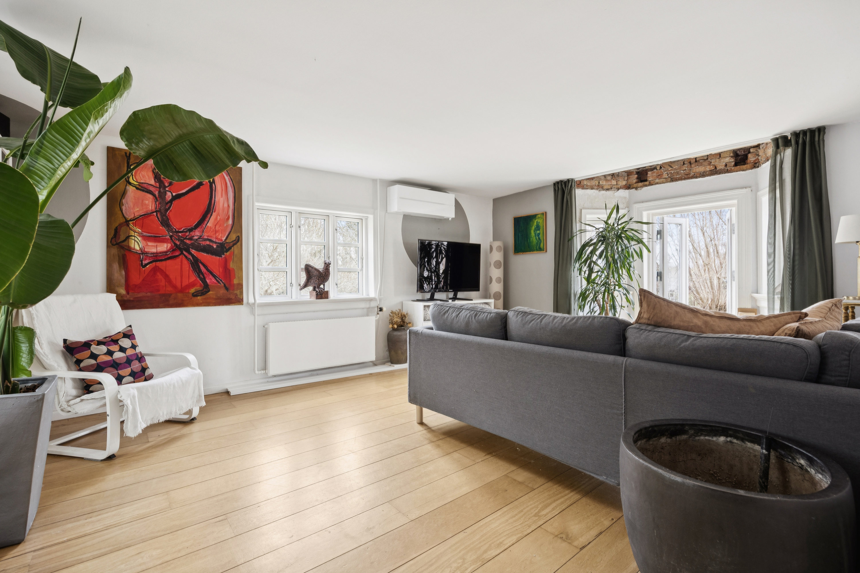 Fremhævet stue billede i fuldskærmstilstand. Billede af Hundigevænget 13, 2670 Greve