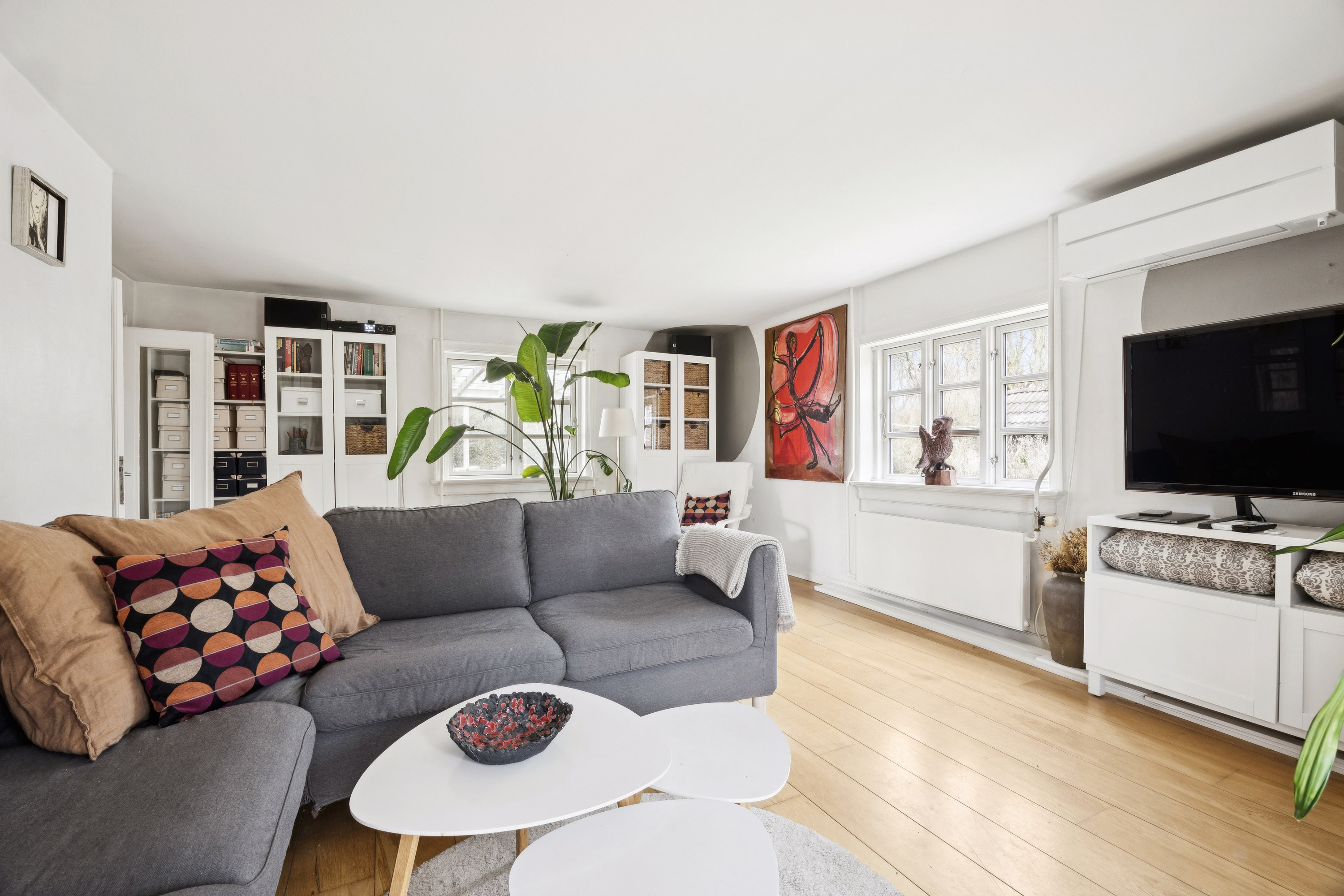 Fremhævet stue billede i fuldskærmstilstand. Billede af Hundigevænget 13, 2670 Greve