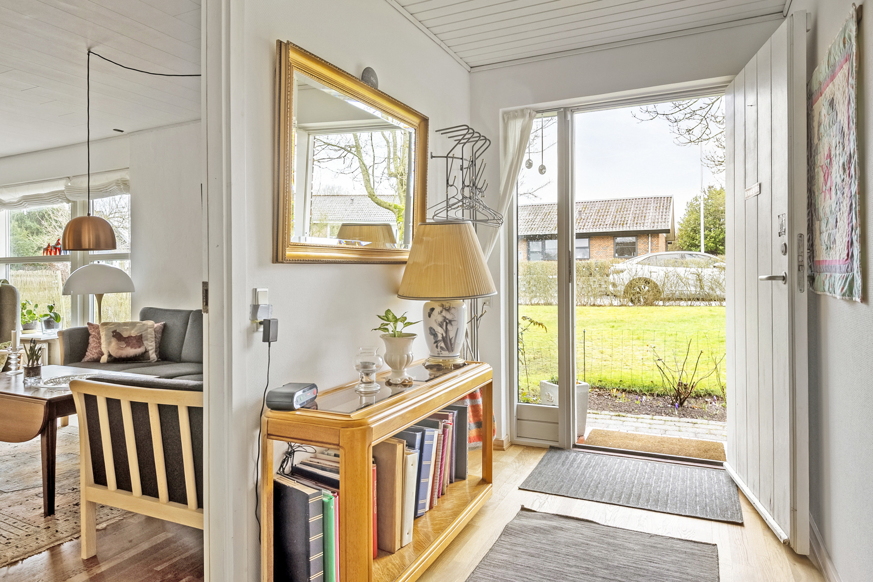 Fremhævet entré billede i fuldskærmstilstand. Billede af Kirsebærvej 77, 6600 Vejen