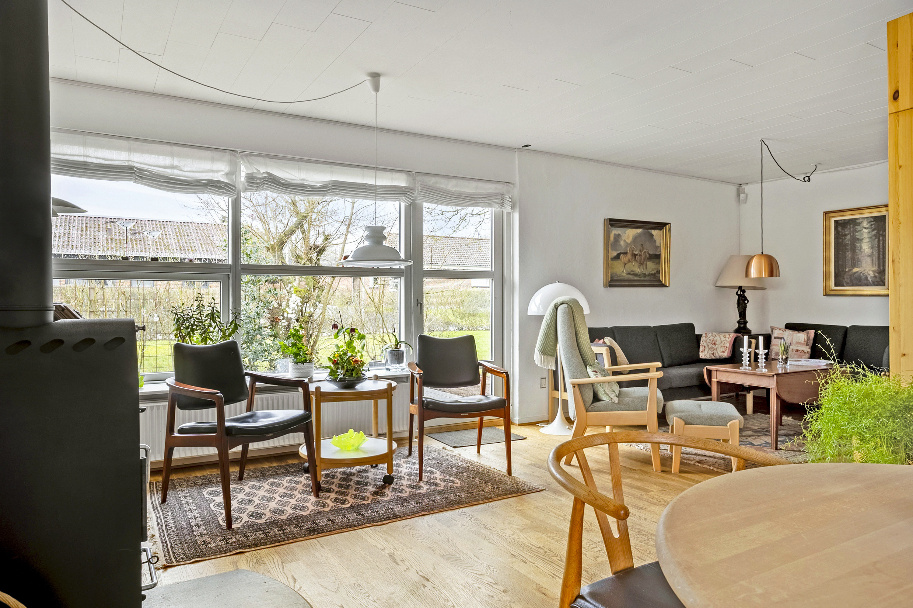 Fremhævet stue billede i fuldskærmstilstand. Billede af Kirsebærvej 77, 6600 Vejen