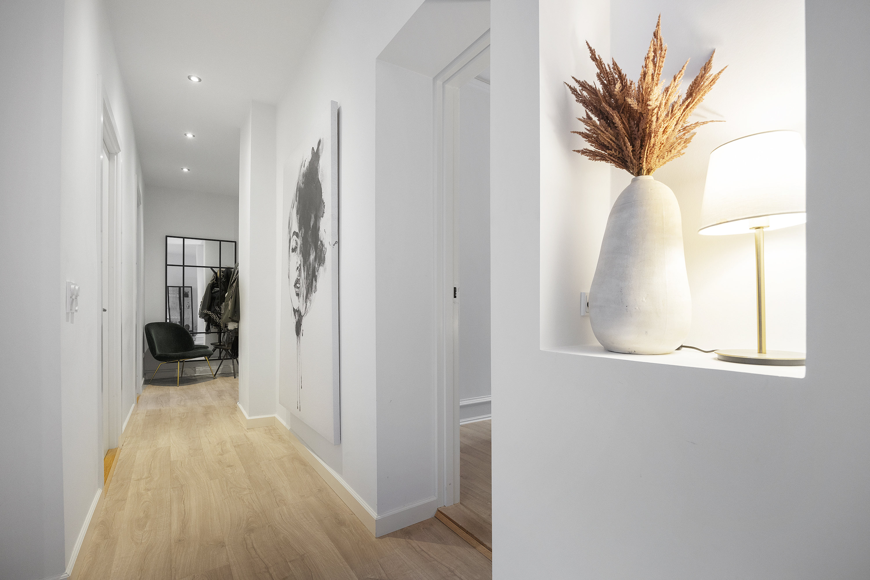 Fremhævet gang billede i fuldskærmstilstand. Billede af Vesterå 22, 2., 9000 Aalborg