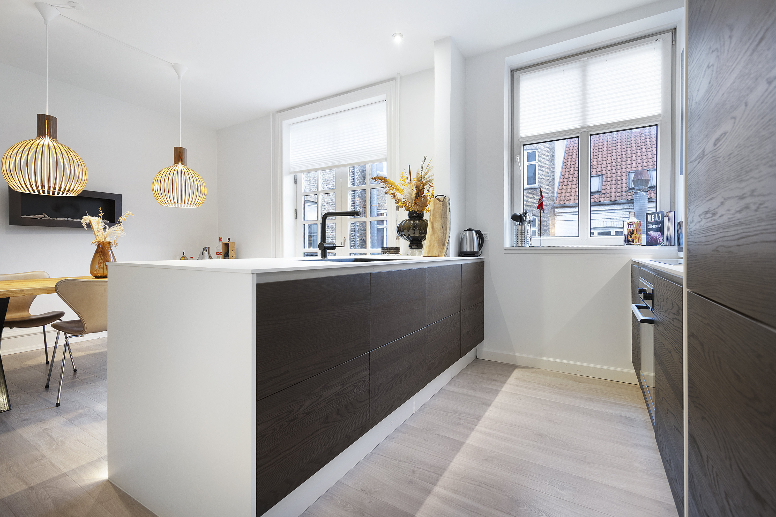 Fremhævet køkken-alrum billede i fuldskærmstilstand. Billede af Vesterå 22, 2., 9000 Aalborg