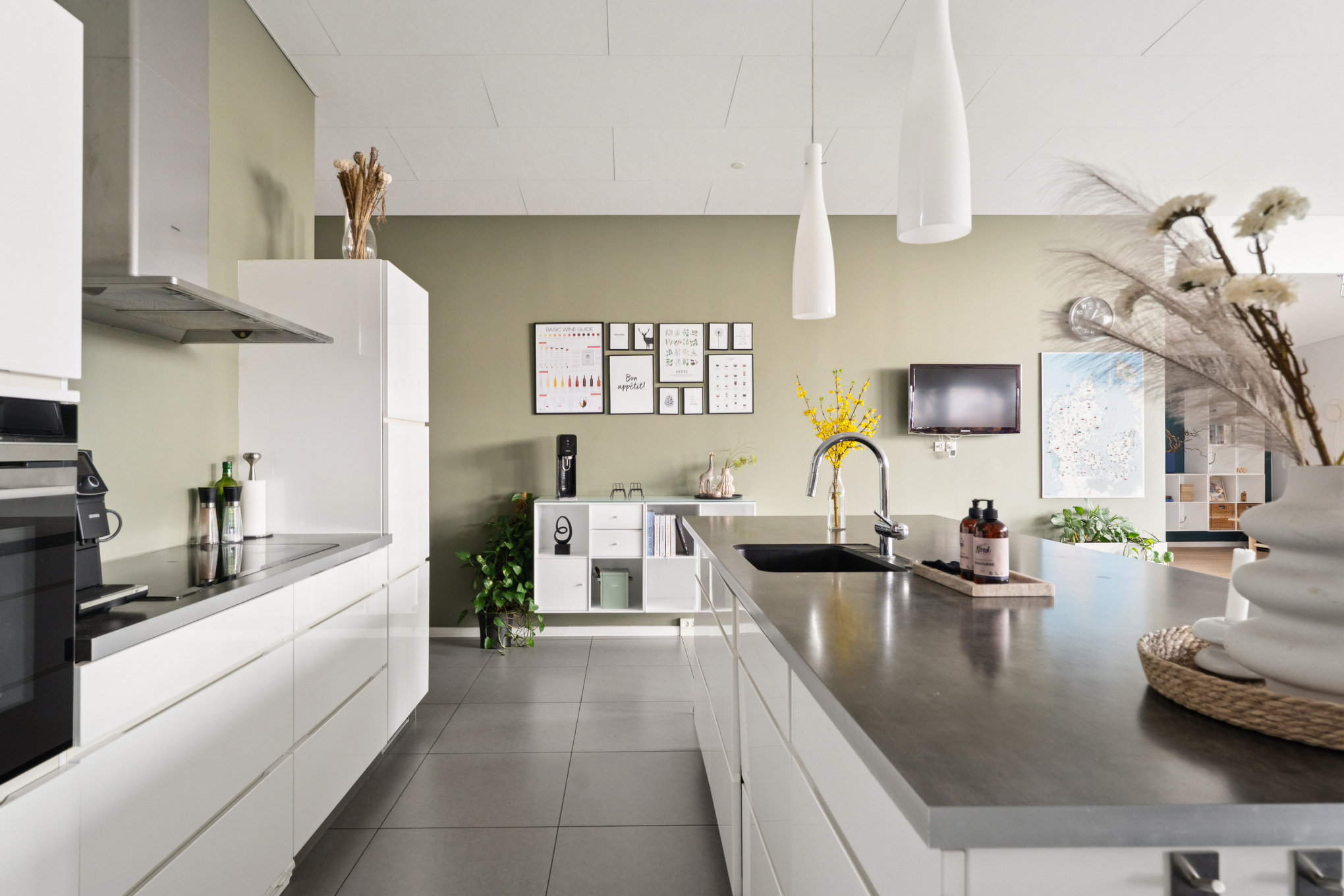 Fremhævet køkken billede i fuldskærmstilstand. Billede af Carl Nielsens Vej 2, 8920 Randers NV