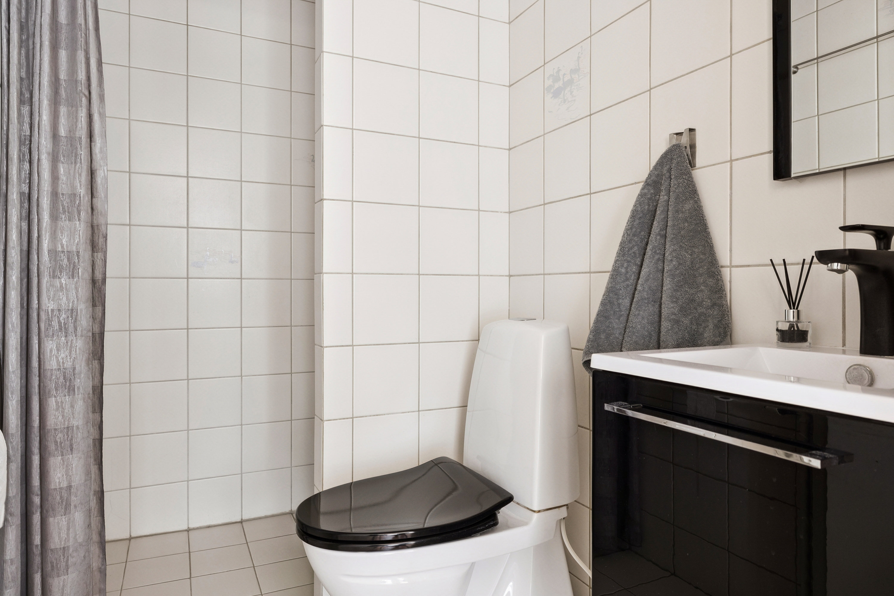 Fremhævet badeværelse billede i fuldskærmstilstand. Billede af Fenrisvænget 2, 5610 Assens