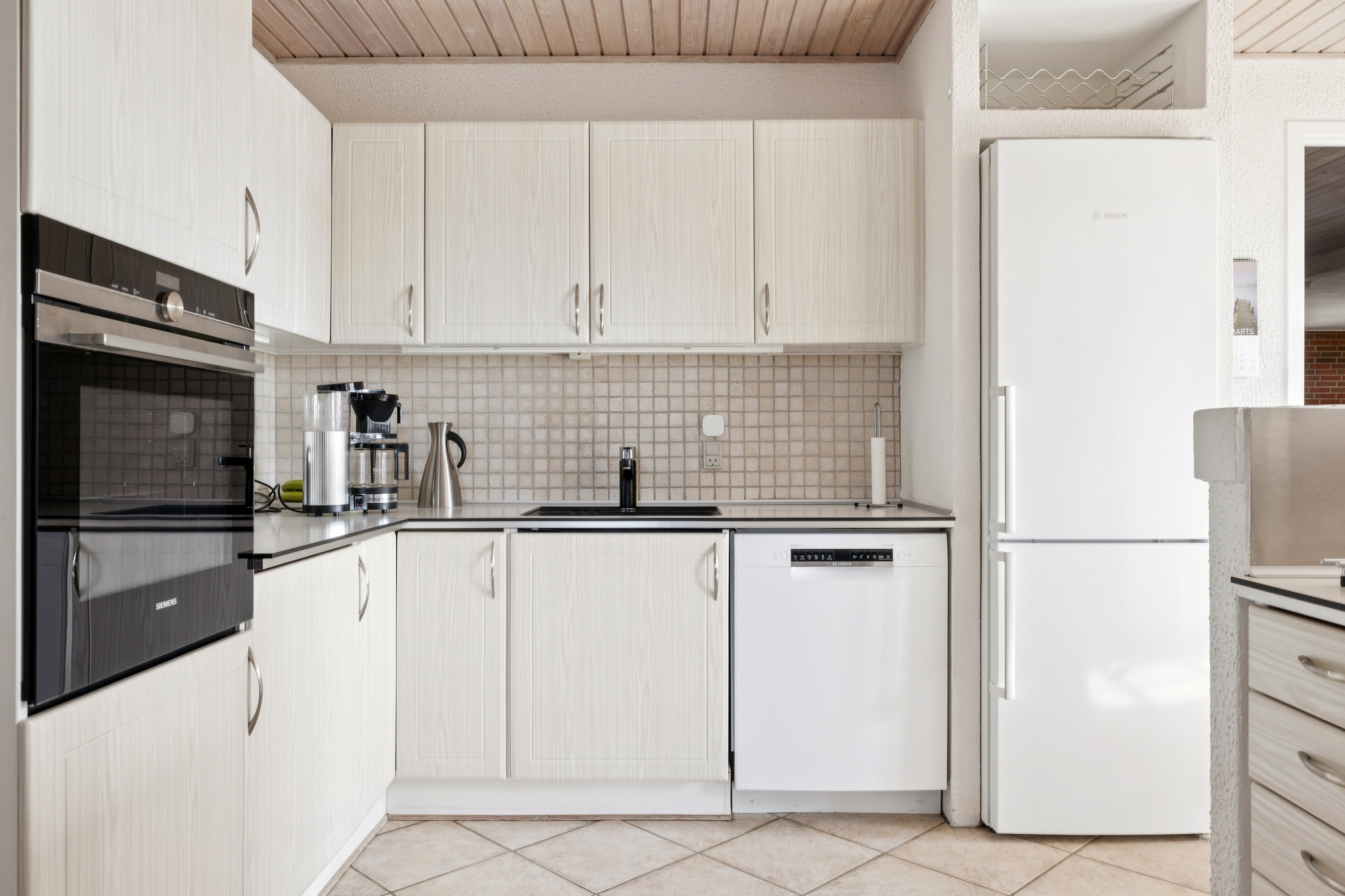 Fremhævet køkken billede i fuldskærmstilstand. Billede af Fenrisvænget 2, 5610 Assens