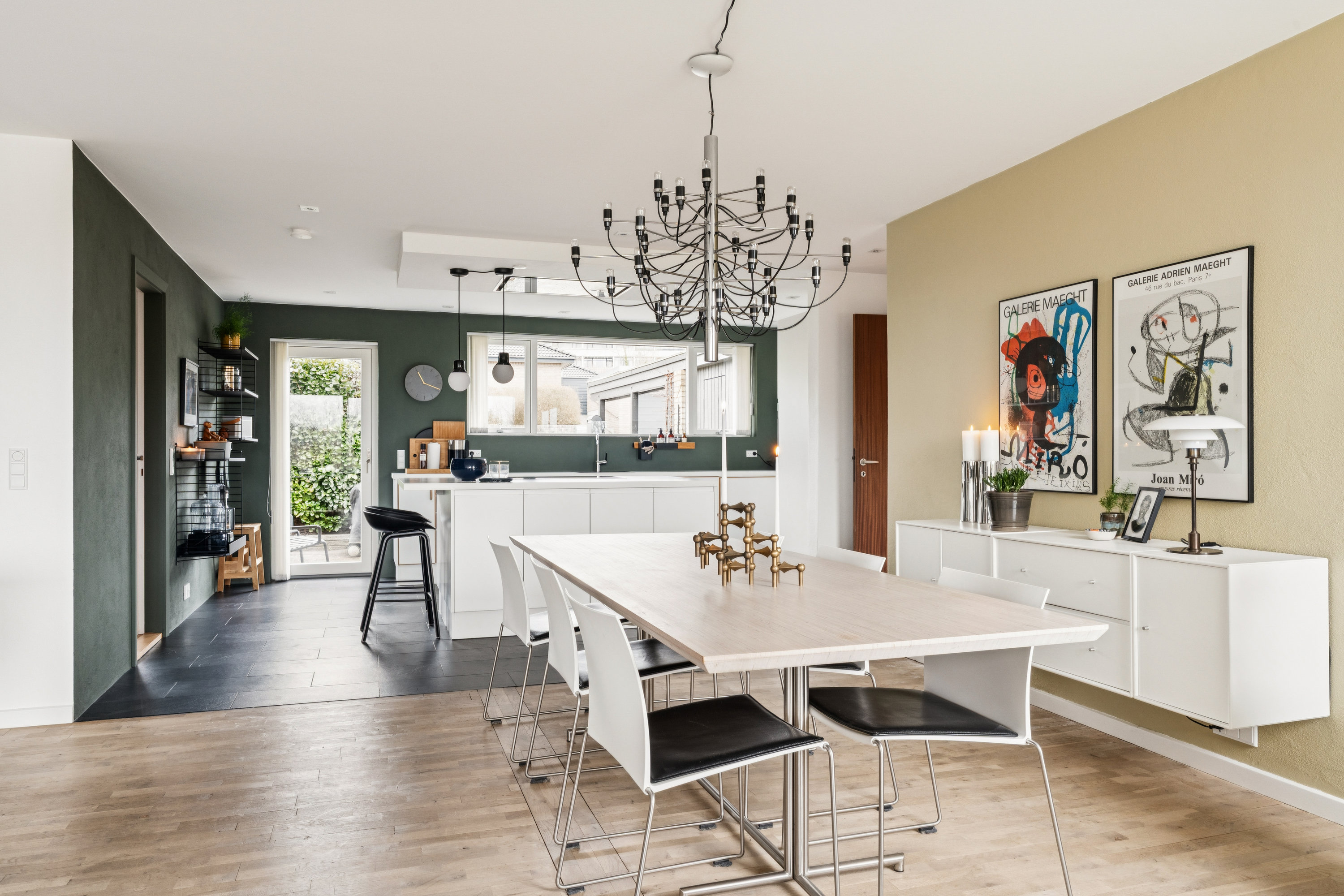 Fremhævet alrum billede i fuldskærmstilstand. Billede af Mosebrinken 10, Gug, 9210 Aalborg SØ