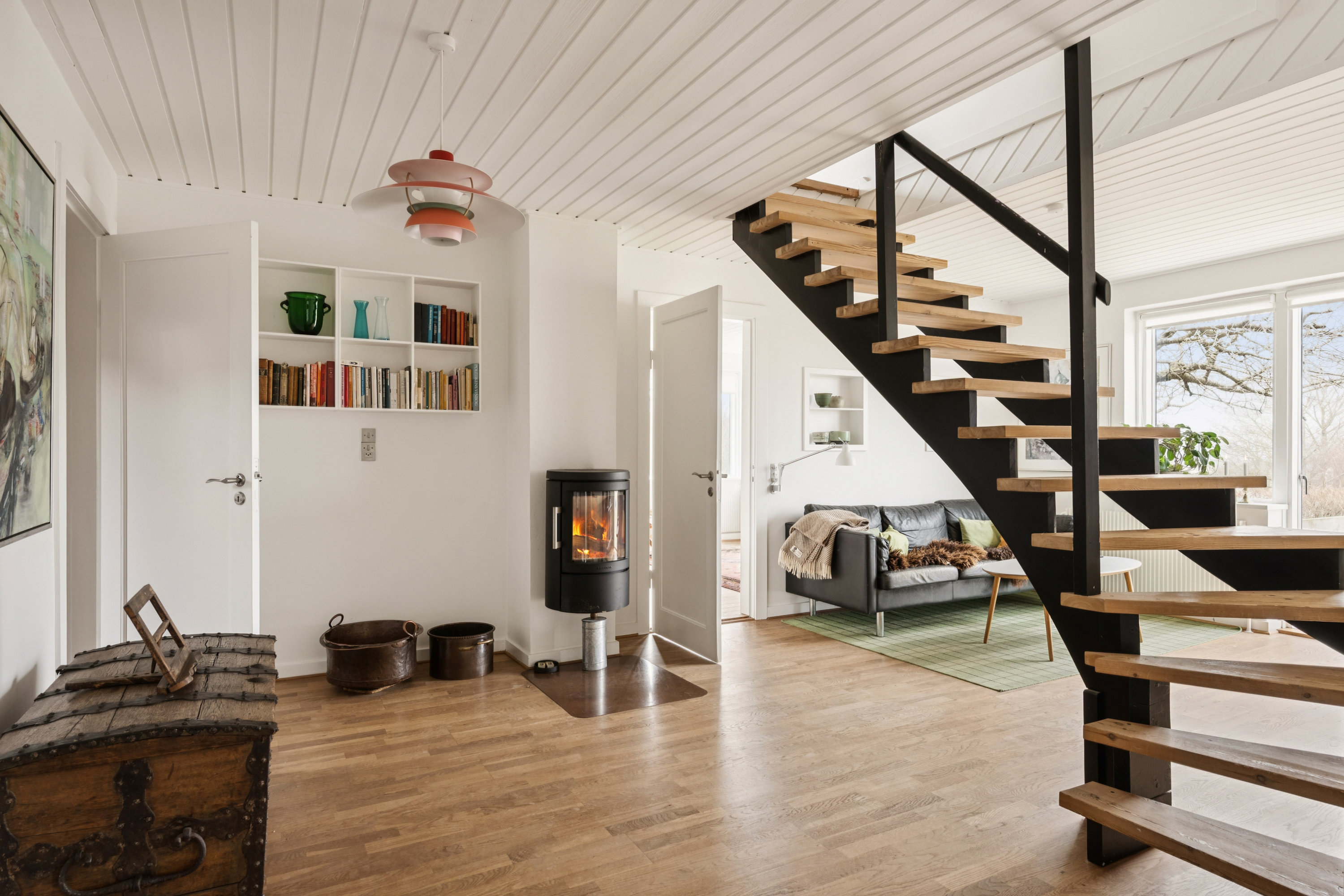 Fremhævet stue billede i fuldskærmstilstand. Billede af Lindhøjvej 10, Begtrup, 8420 Knebel