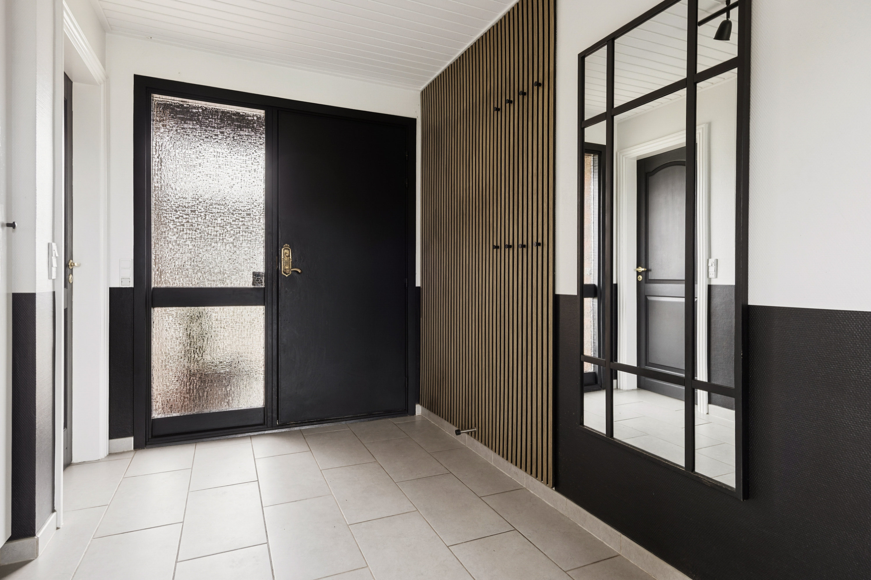 Fremhævet gang billede i fuldskærmstilstand. Billede af Allerupvej 46, Allerup, 9320 Hjallerup