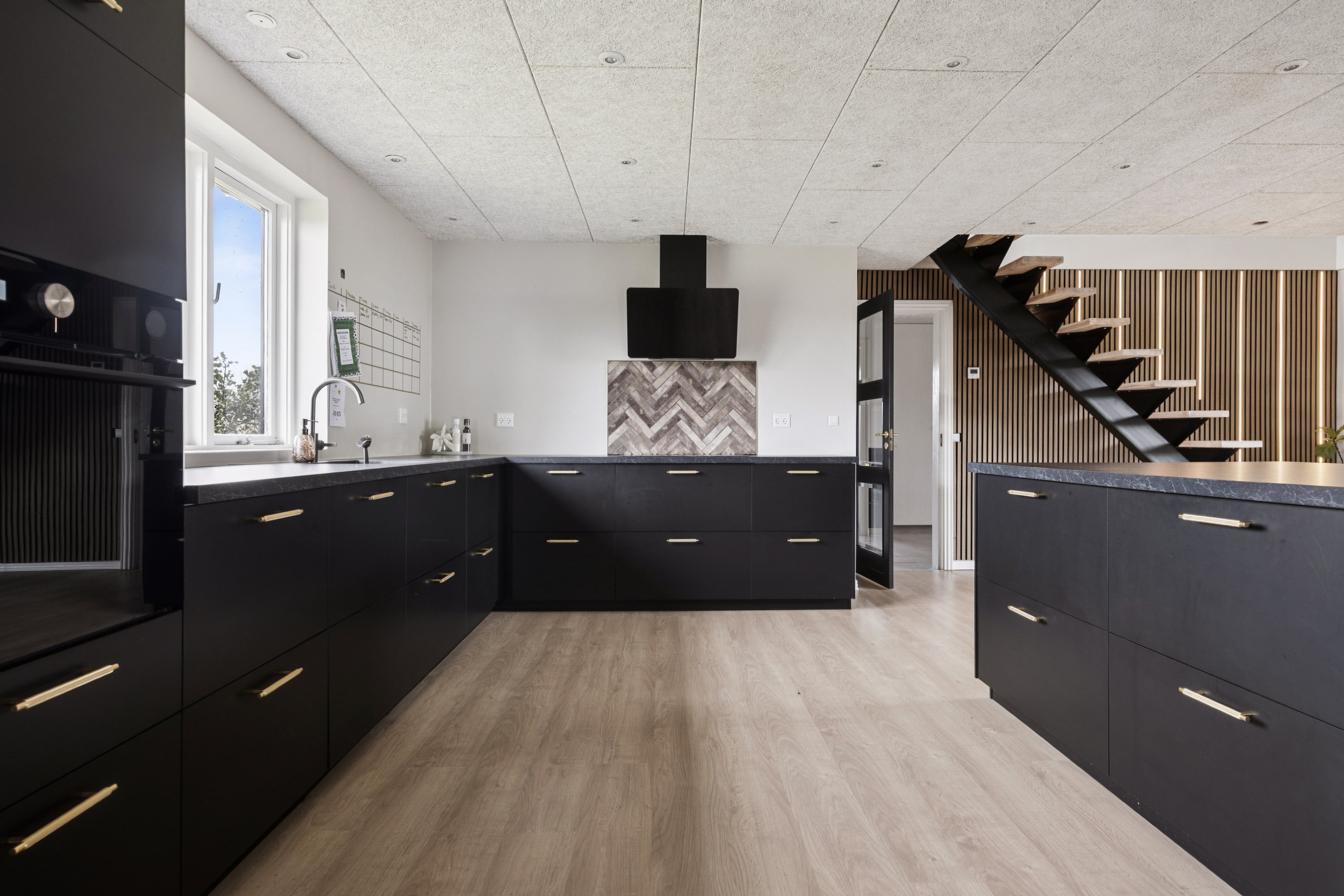 Fremhævet køkken billede i fuldskærmstilstand. Billede af Allerupvej 46, Allerup, 9320 Hjallerup