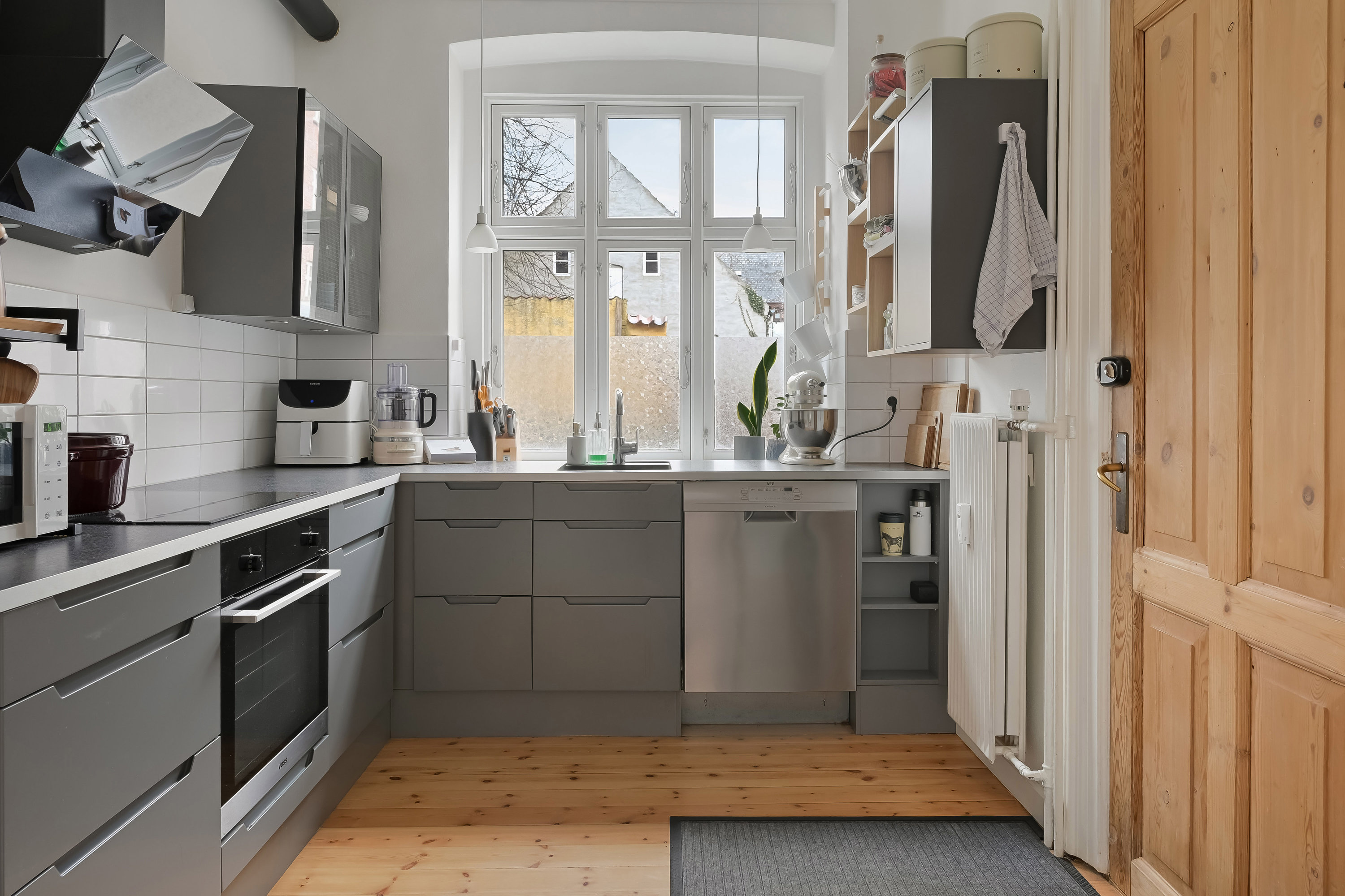 Fremhævet køkken billede i fuldskærmstilstand. Billede af Borgergade 65, st.. tv., 6700 Esbjerg