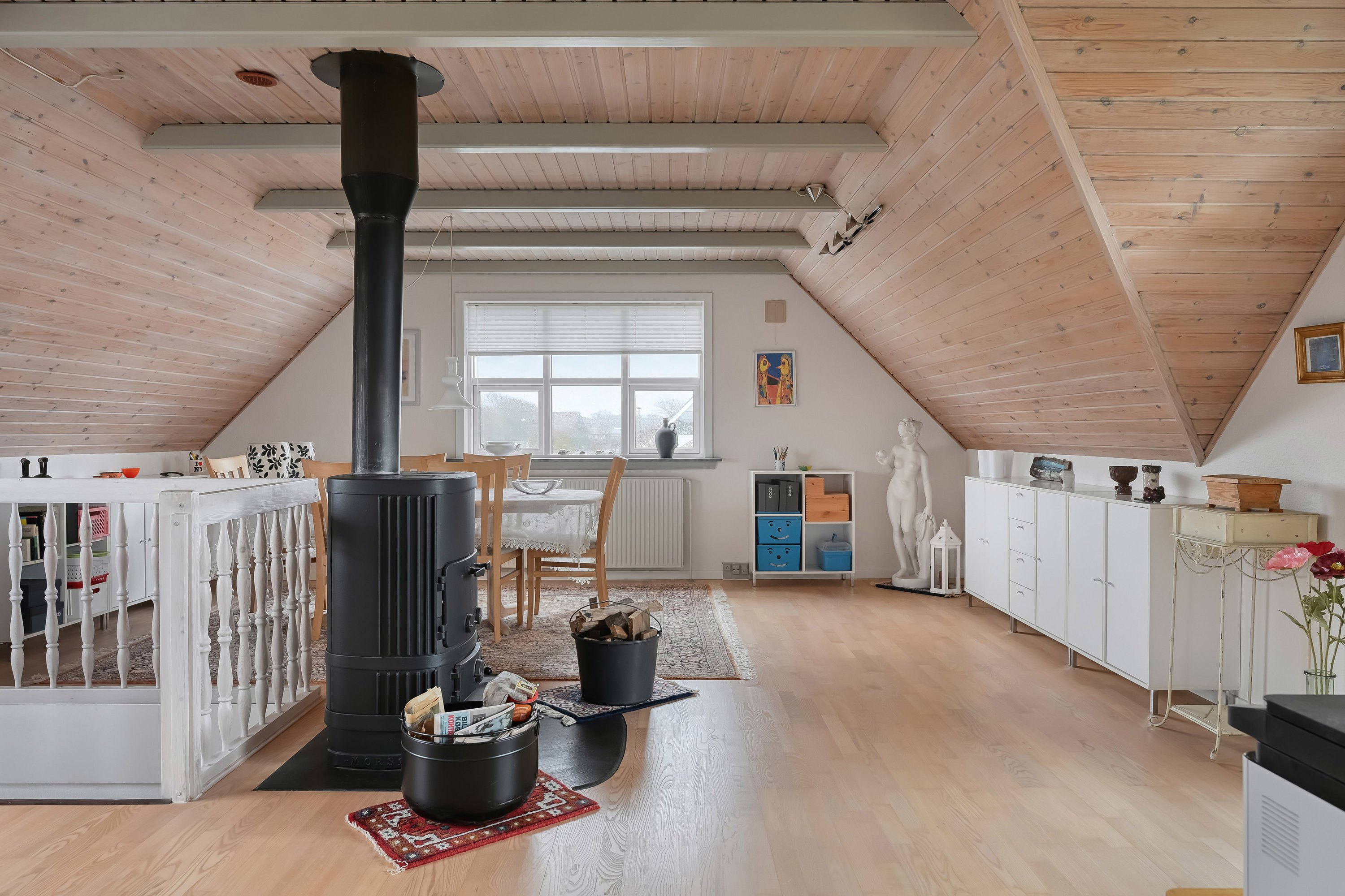 Fremhævet stue billede i fuldskærmstilstand. Billede af Lyngvej 88, 6710 Esbjerg V