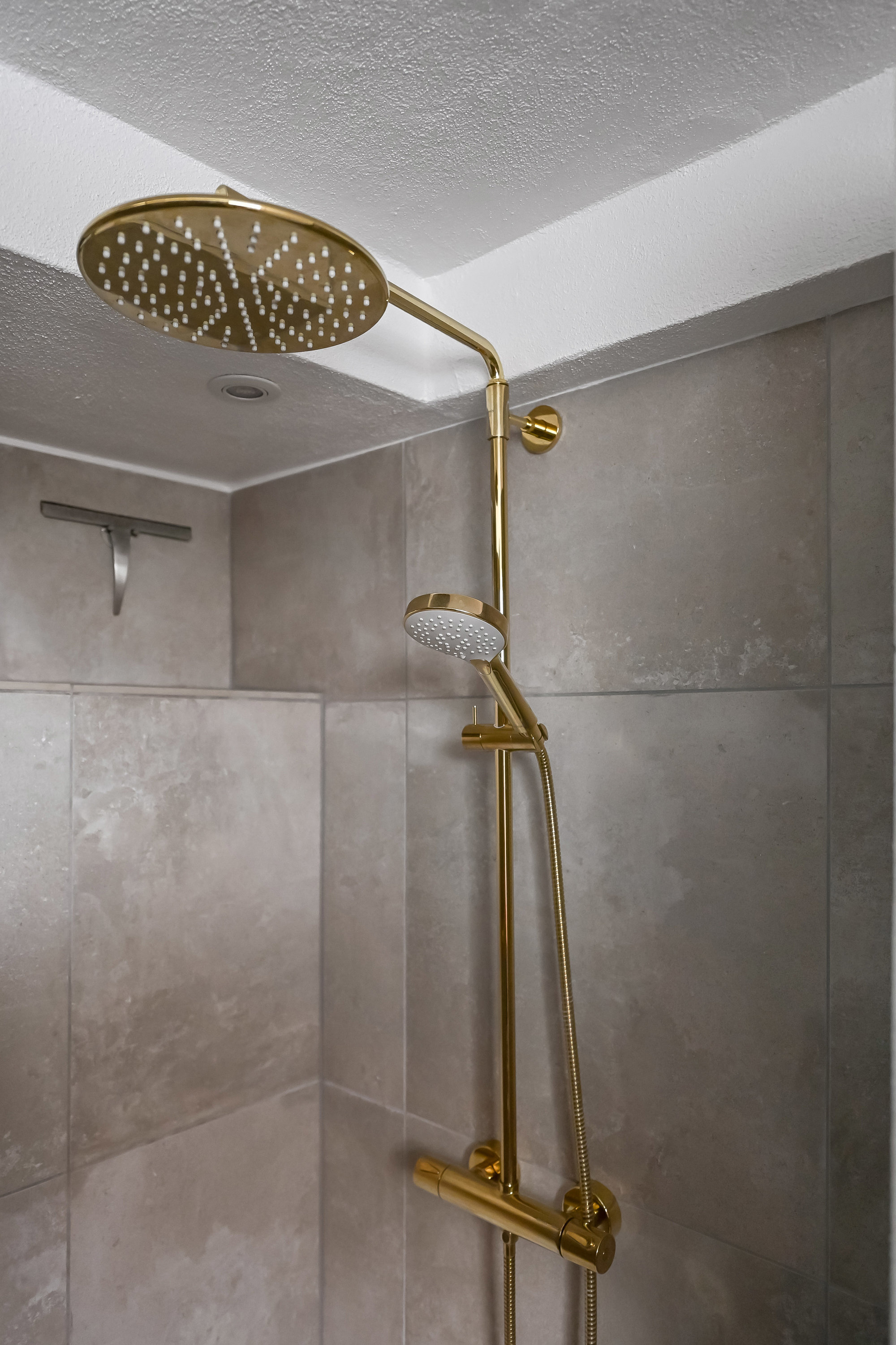 Fremhævet badeværelse billede i fuldskærmstilstand. Billede af Søndergårds Alle 10, 6700 Esbjerg