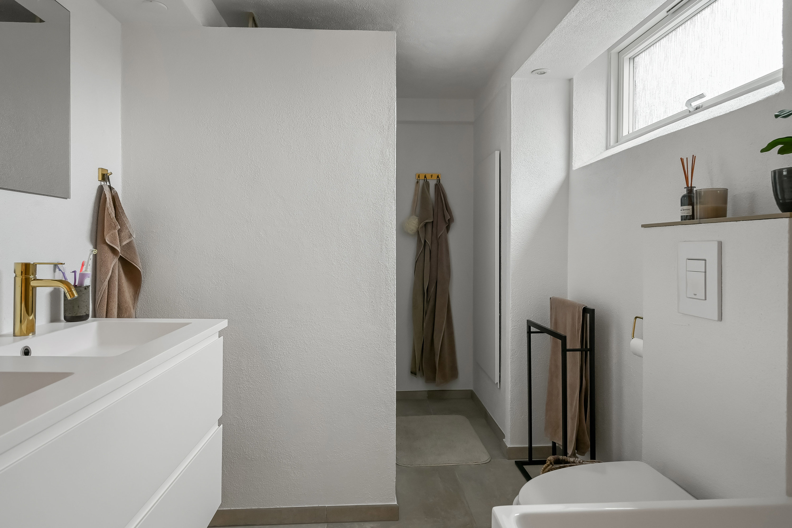 Fremhævet badeværelse billede i fuldskærmstilstand. Billede af Søndergårds Alle 10, 6700 Esbjerg