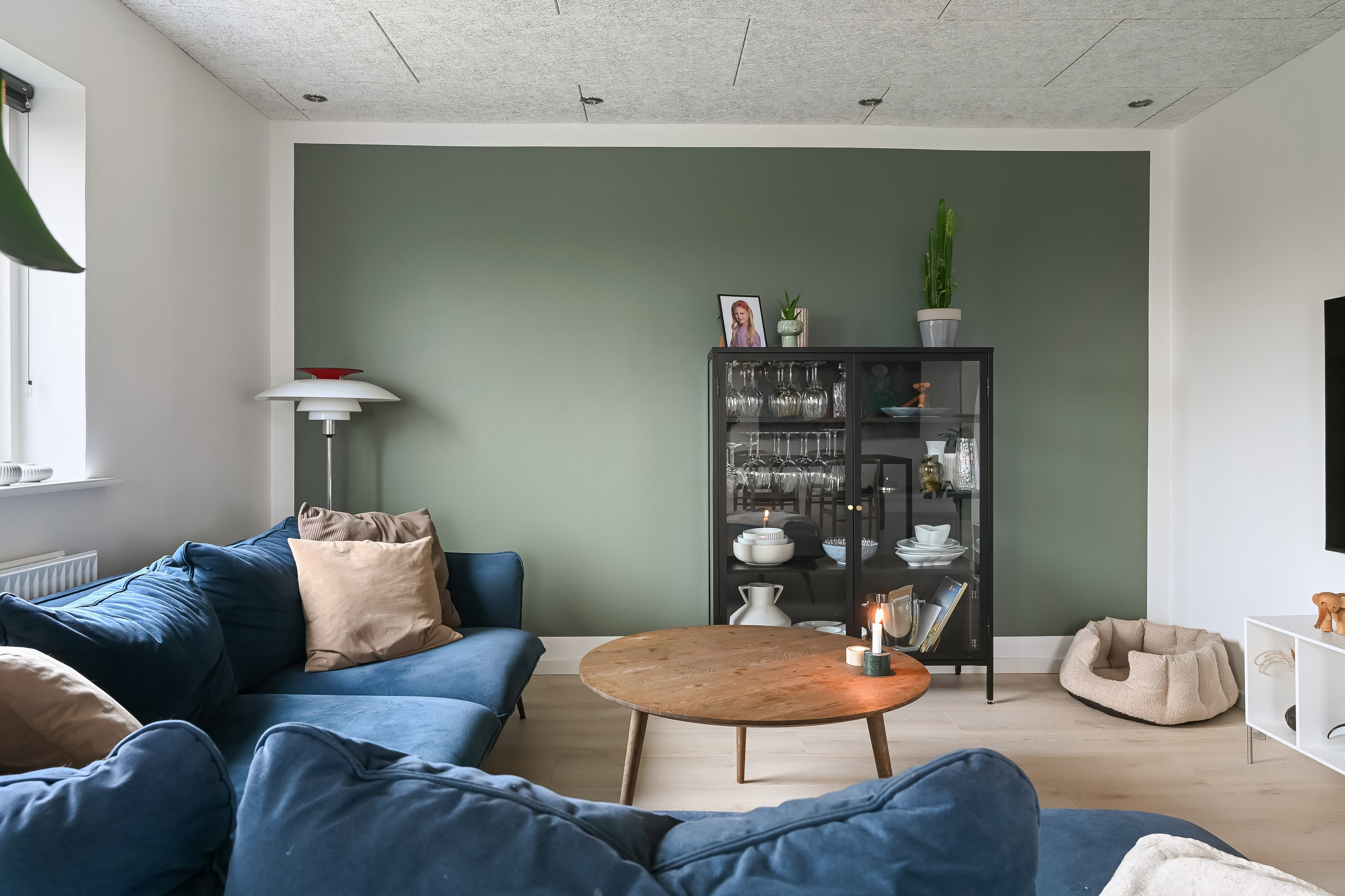 Fremhævet stue billede i fuldskærmstilstand. Billede af Søndergårds Alle 10, 6700 Esbjerg