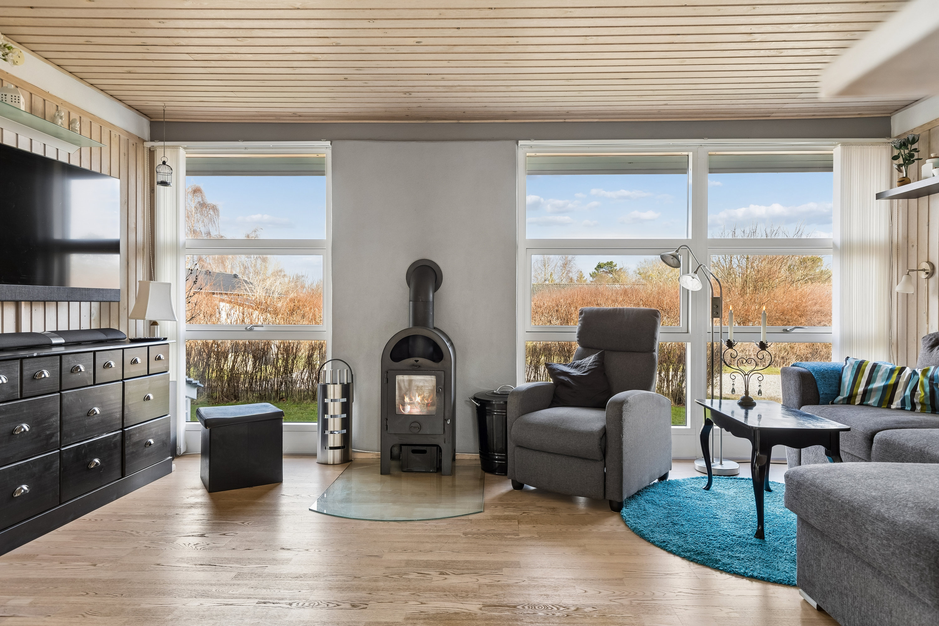 Fremhævet stue billede i fuldskærmstilstand. Billede af Pilebakken 13, Havnsø Str, 4591 Føllenslev