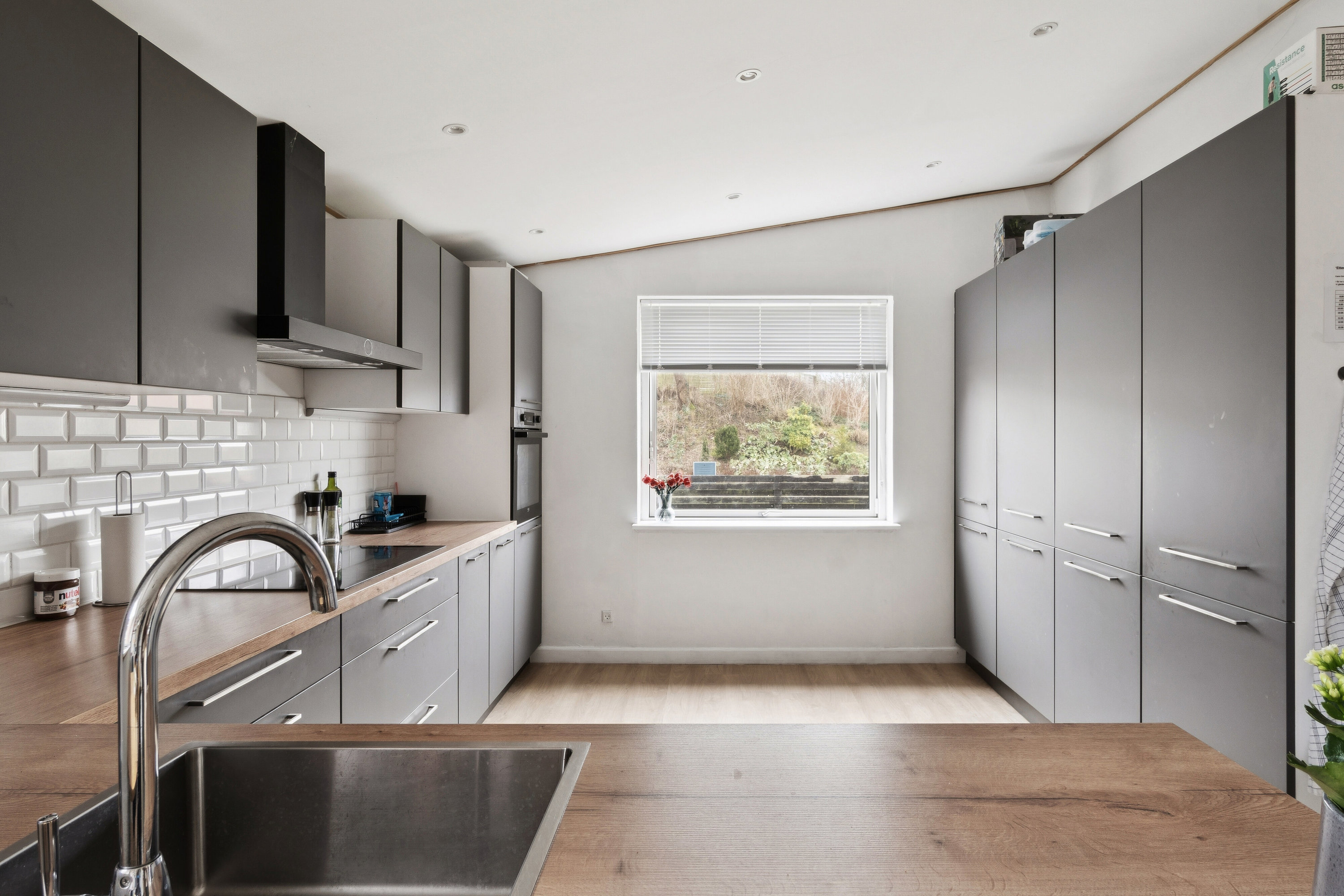 Fremhævet køkken billede i fuldskærmstilstand. Billede af Nylandsvej 4, 9830 Tårs