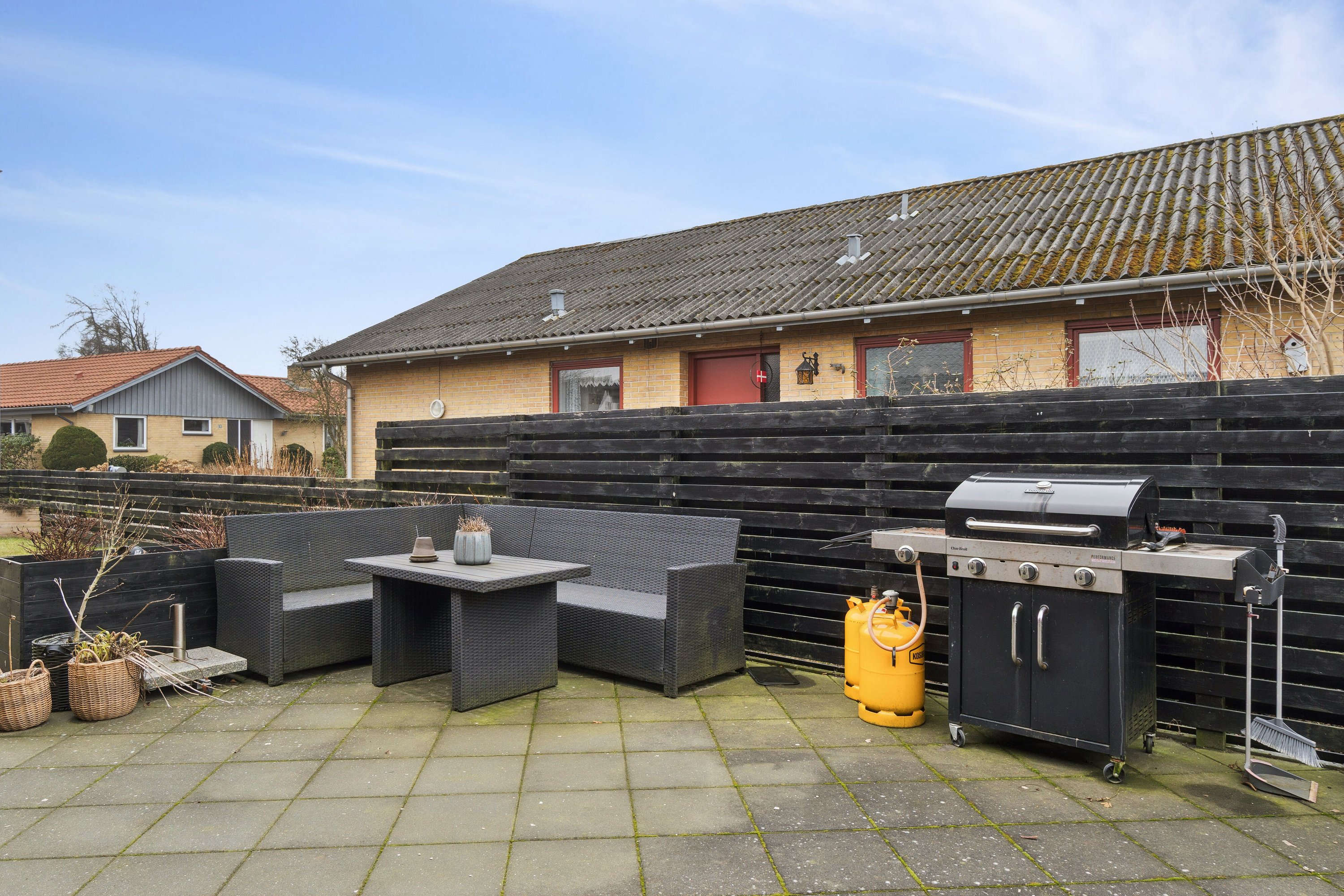 Fremhævet terrasse billede i fuldskærmstilstand. Billede af Nylandsvej 4, 9830 Tårs